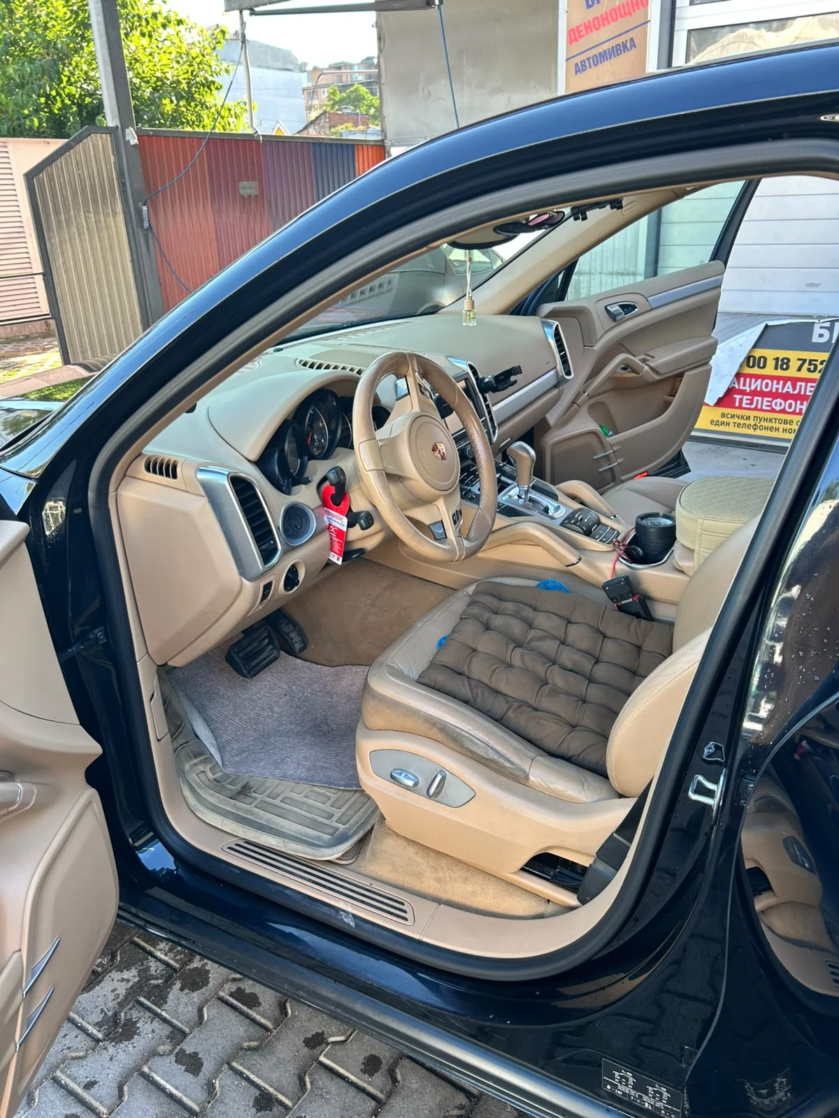 Porsche Cayenne 3.0D, снимка 5 - Автомобили и джипове - 55684157