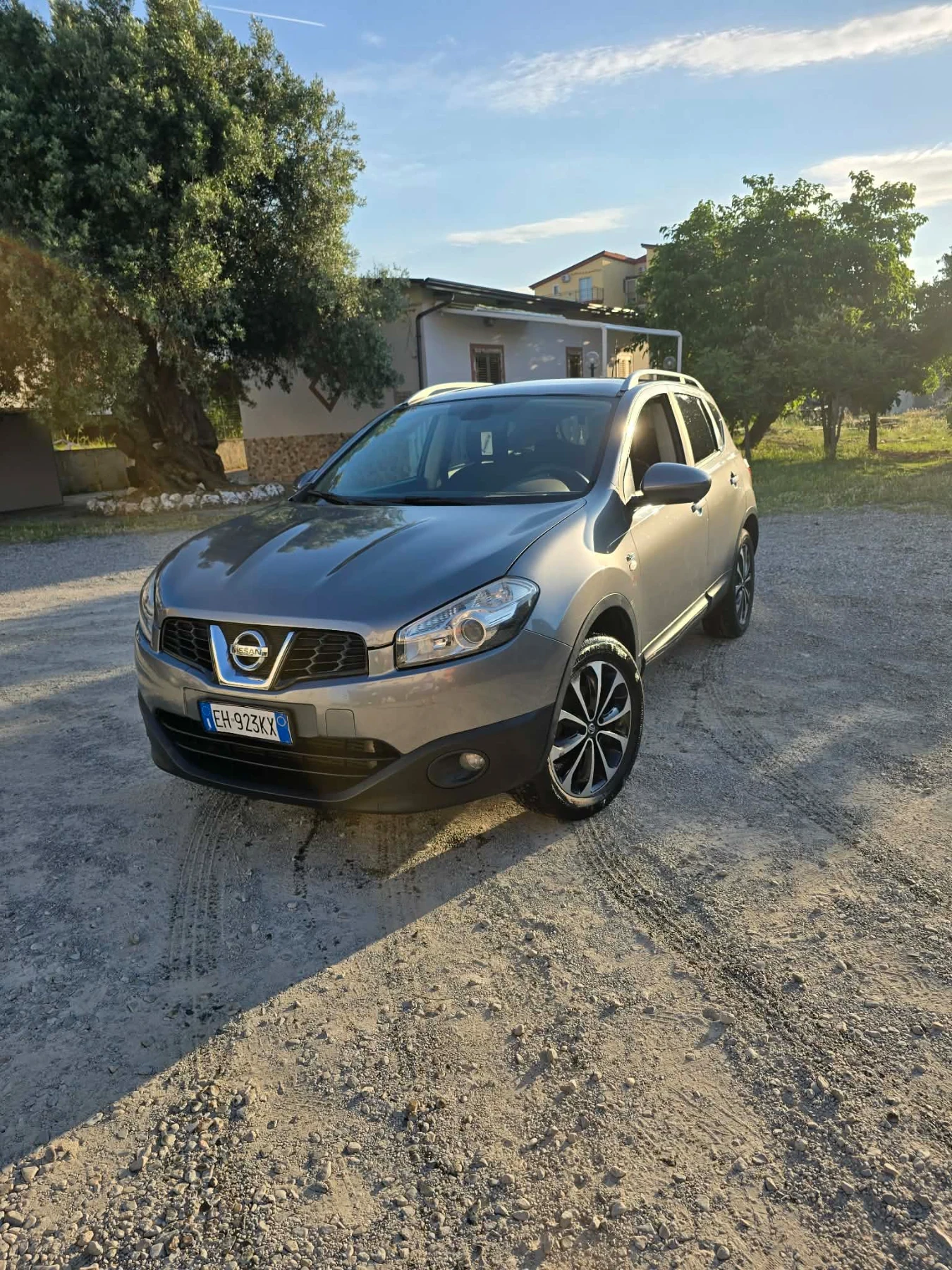 Nissan Qashqai 1.5, снимка 9 - Автомобили и джипове - 55713251