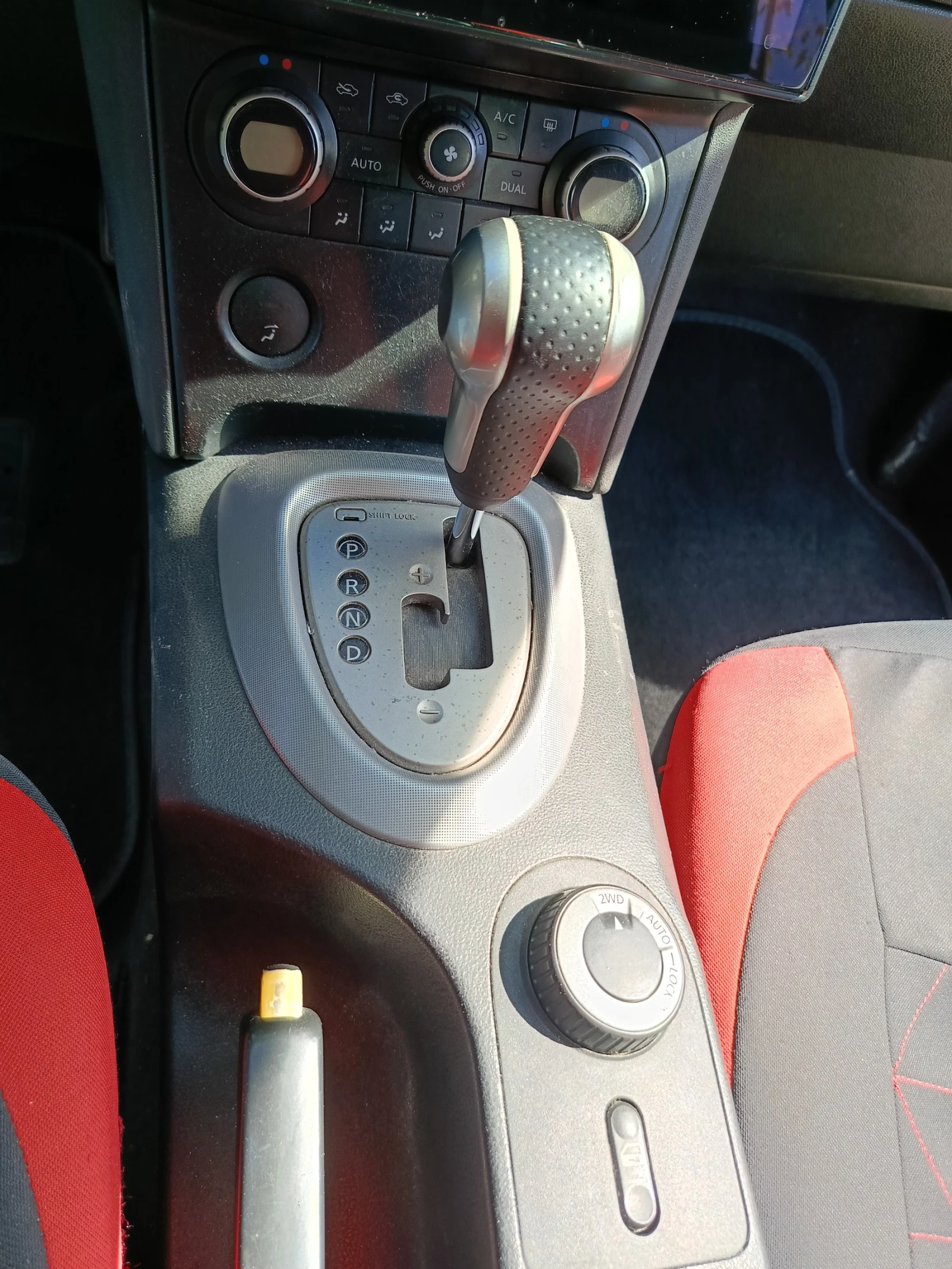 Nissan Qashqai, снимка 12 - Автомобили и джипове - 56341485