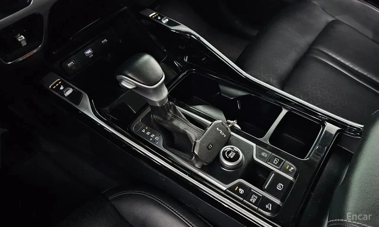 Kia Sorento, снимка 11 - Автомобили и джипове - 56739945