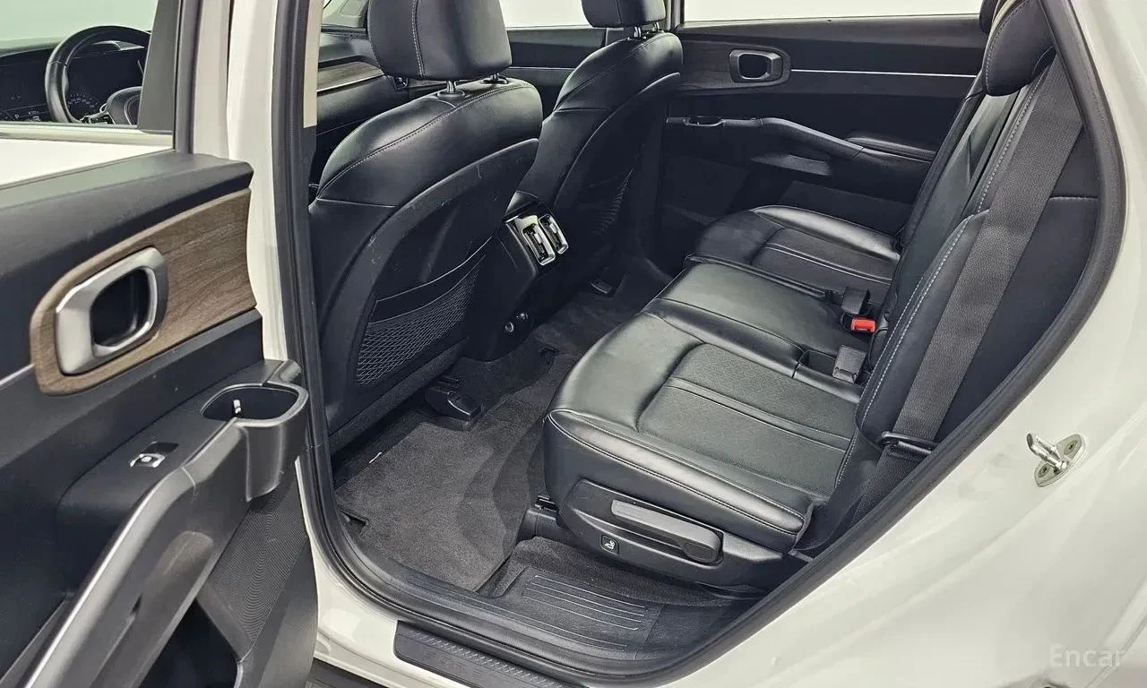 Kia Sorento, снимка 14 - Автомобили и джипове - 56739945