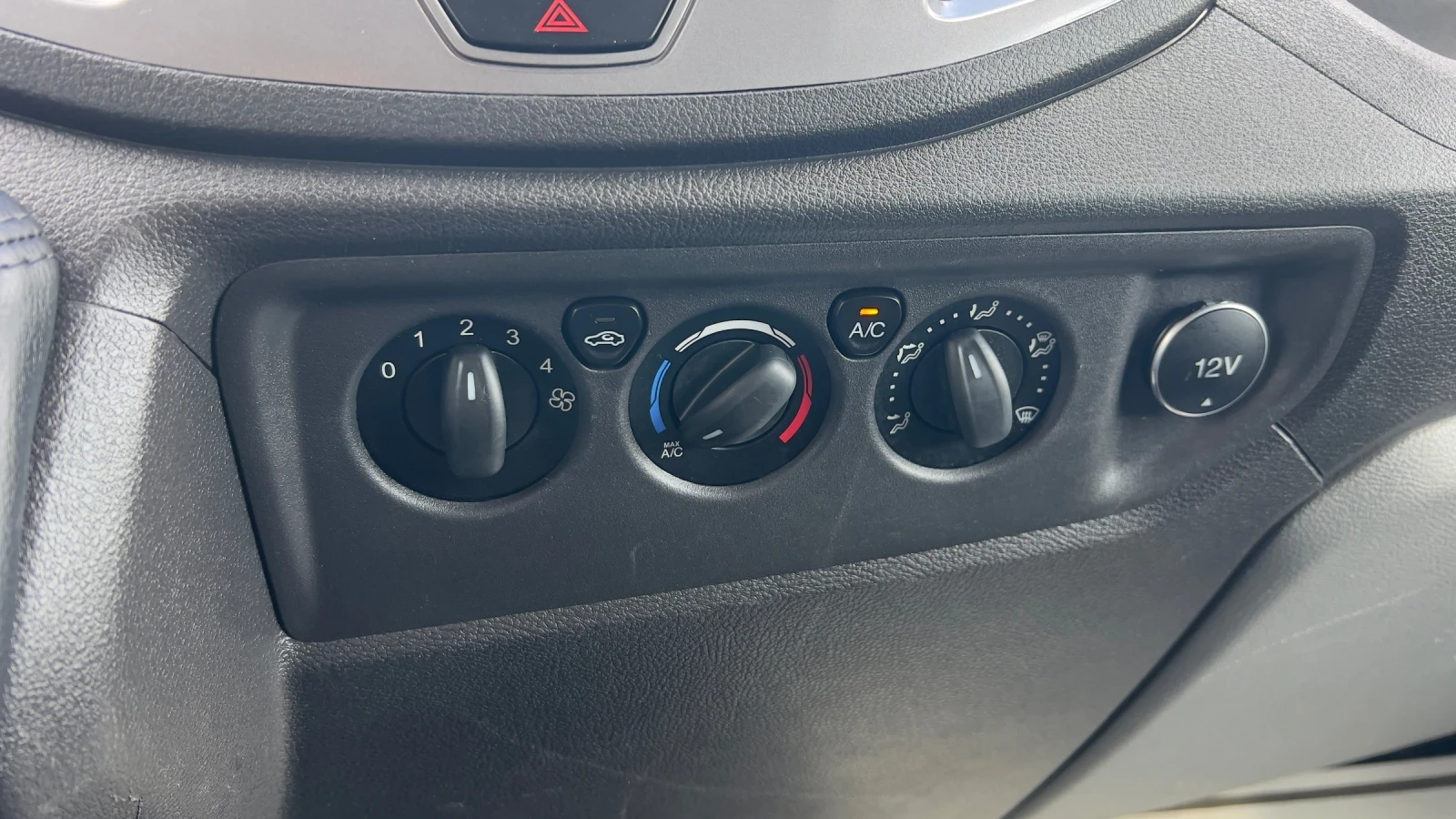 Ford Transit 2.2 TDCI с Верига Клима Доказуеми Километри, снимка 7 - Бусове и автобуси - 54600316