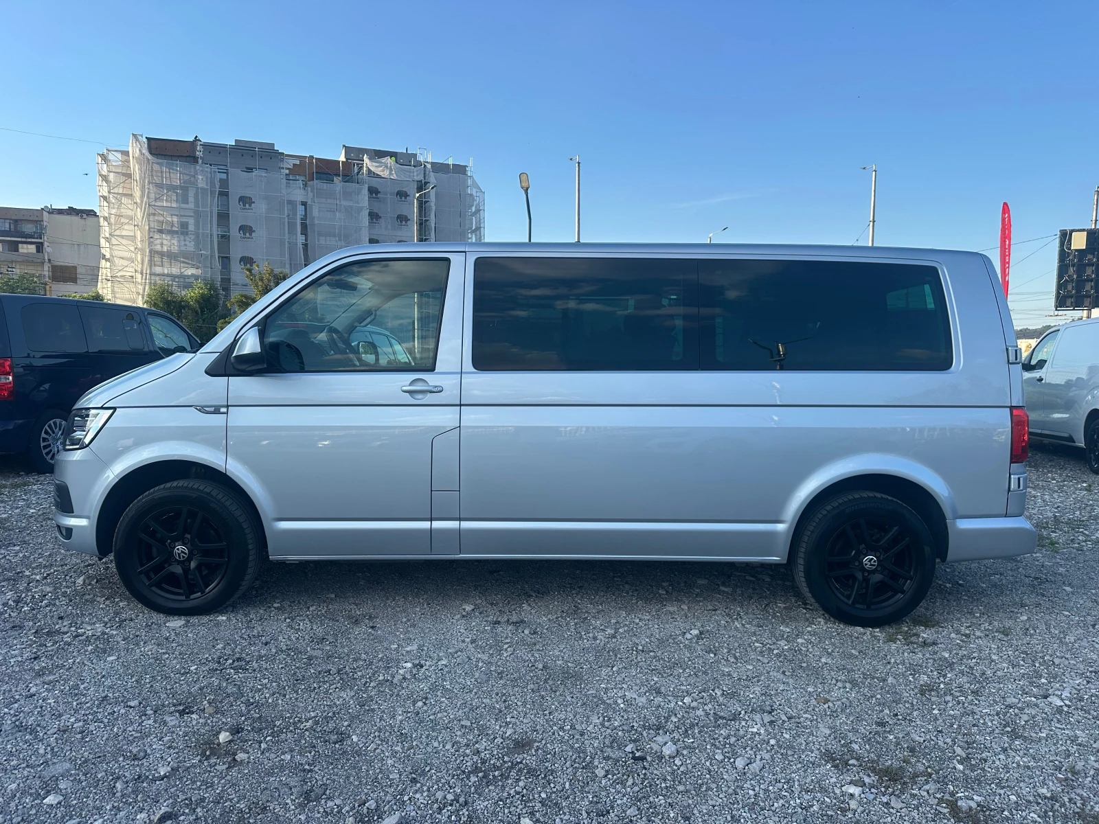 VW Caravelle 2.0TDI 150kc 4x4 9MESTA, снимка 6 - Бусове и автобуси - 54966318