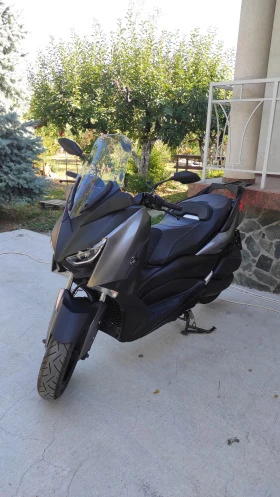     Yamaha X-max 300 1  