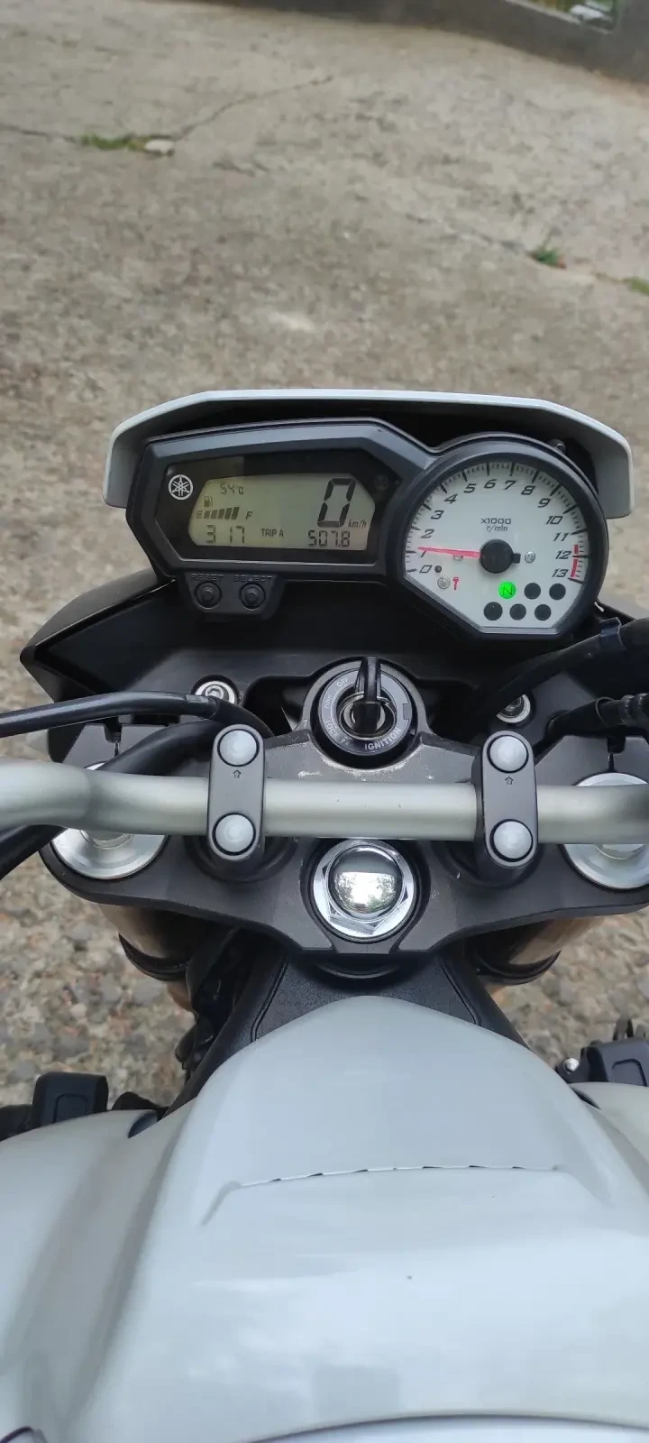 Yamaha FZ8 Швейцария! Абсолютно без забележки! Като нов! - изображение 7