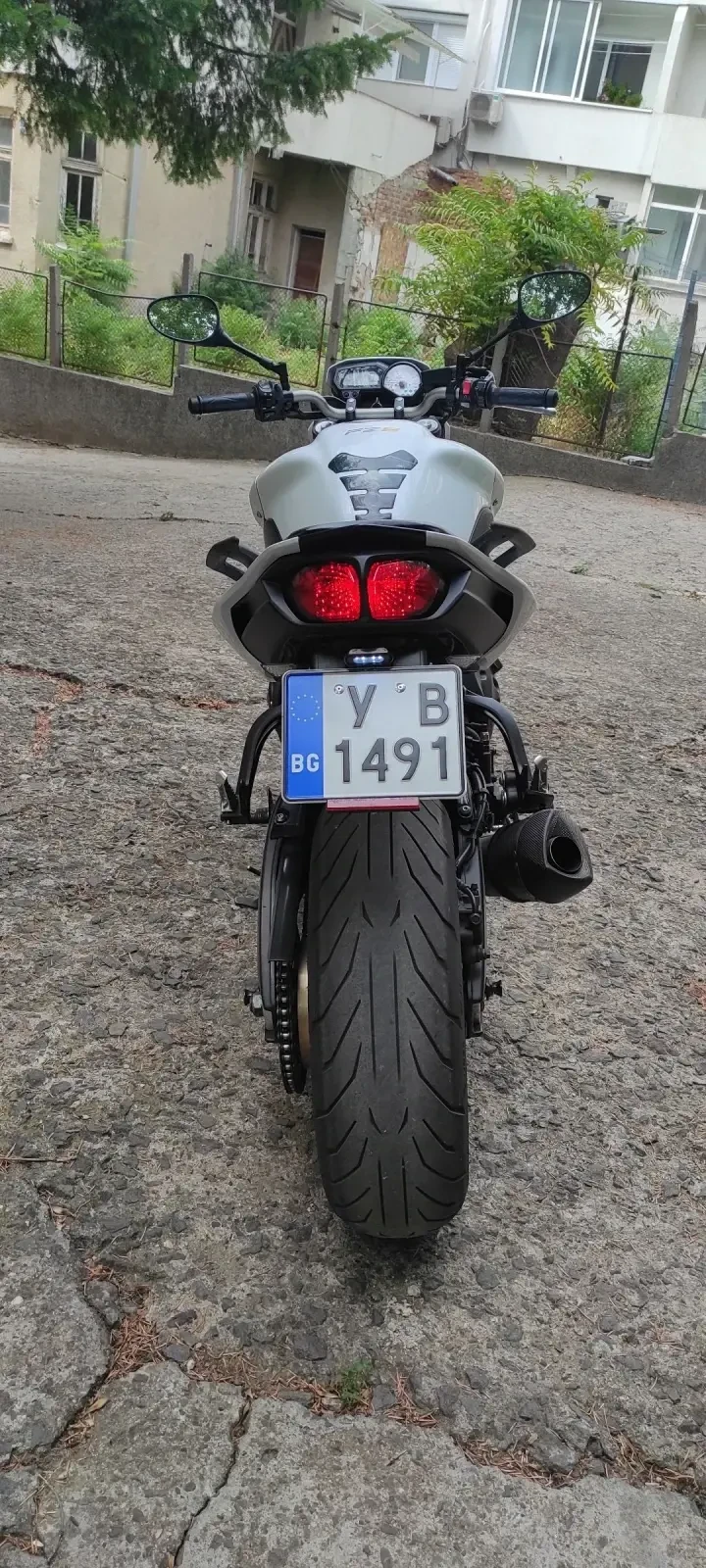 Yamaha FZ8 Швейцария! Абсолютно без забележки! Като нов! - изображение 5