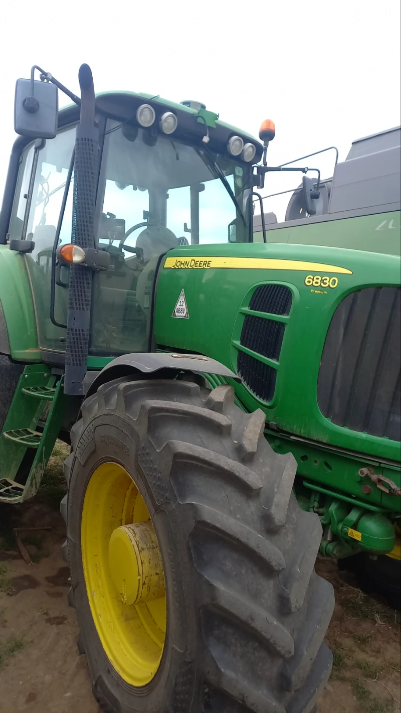 Трактор John Deere Premium