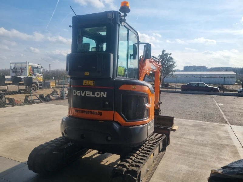 Багер Develon 35Z, снимка 9 - Индустриална техника - 52640129