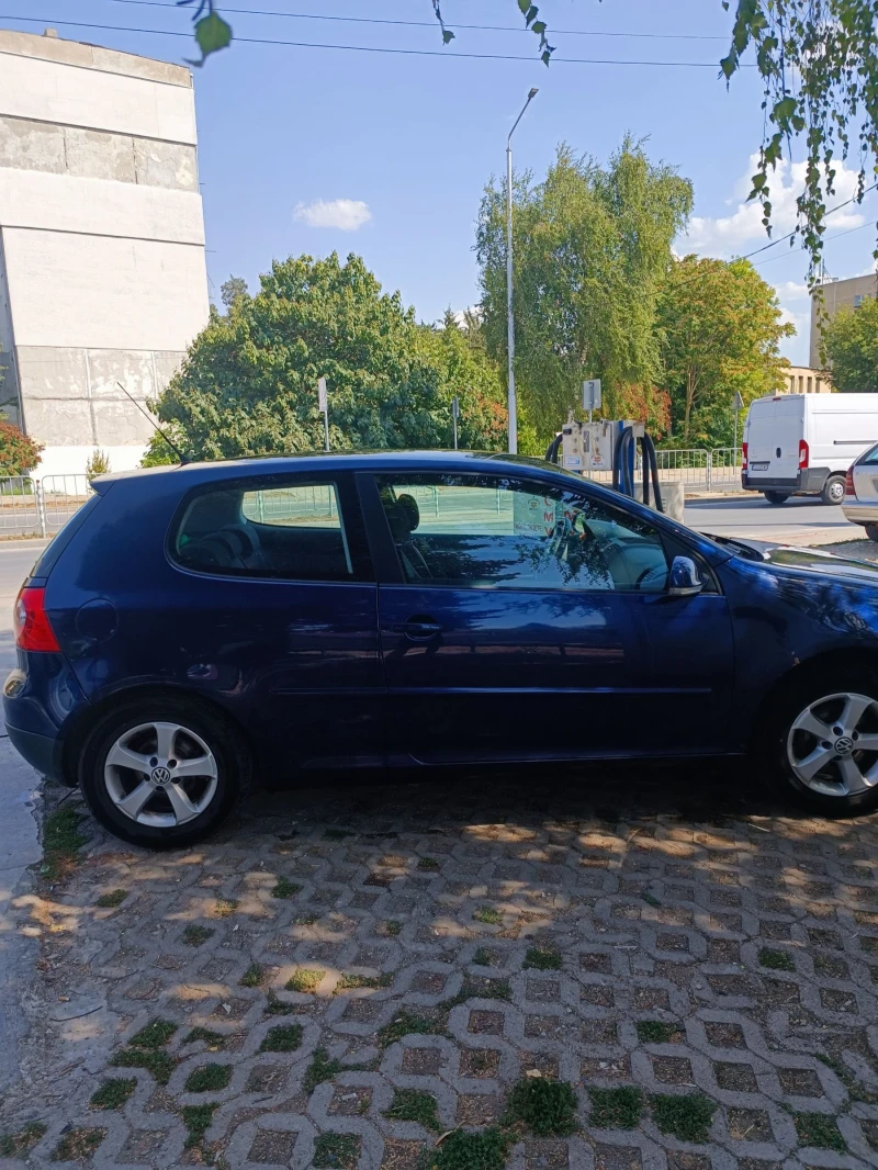 VW Golf 5, снимка 1 - Автомобили и джипове - 48527234