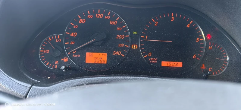 Toyota Avensis, снимка 12 - Автомобили и джипове - 51857318