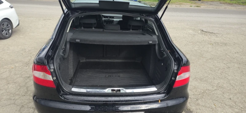 Skoda Superb 2.0 140коня, снимка 7 - Автомобили и джипове - 52474337