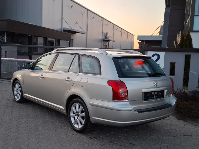 Toyota Avensis 2.0D4D* (126кс)* * FACELIFT* * NAVI* * НОВ ВHOC* , снимка 11 - Автомобили и джипове - 52859257