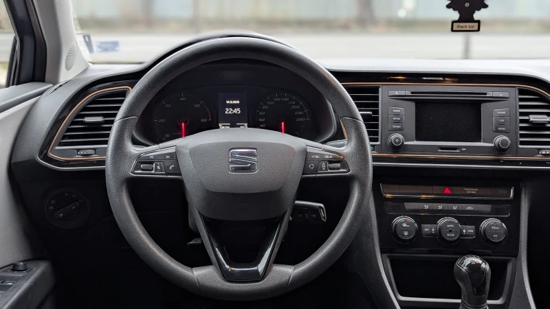 Seat Leon FR 1.6 TDI, снимка 9 - Автомобили и джипове - 53224374