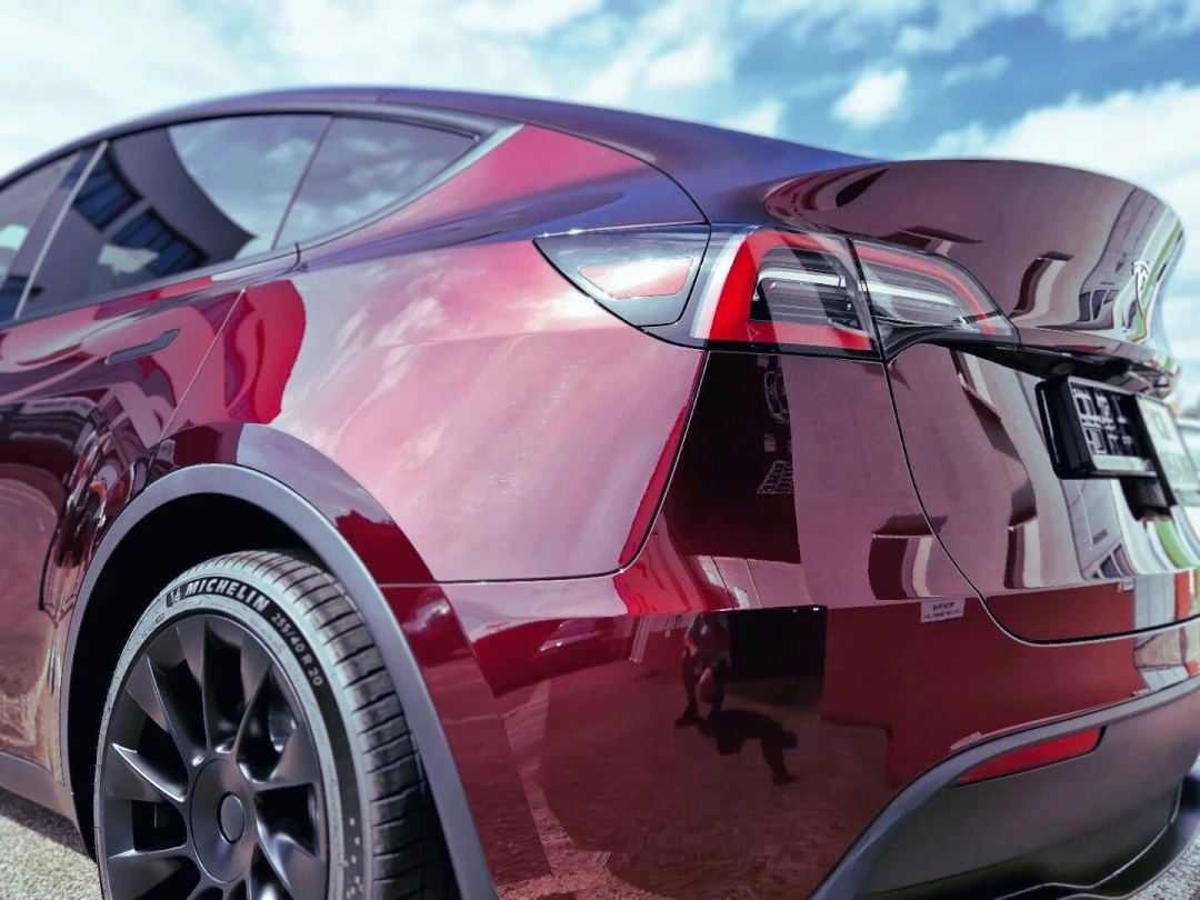 Tesla Model Y Long Range - 22 km - ПРОДАДЕНА, снимка 1