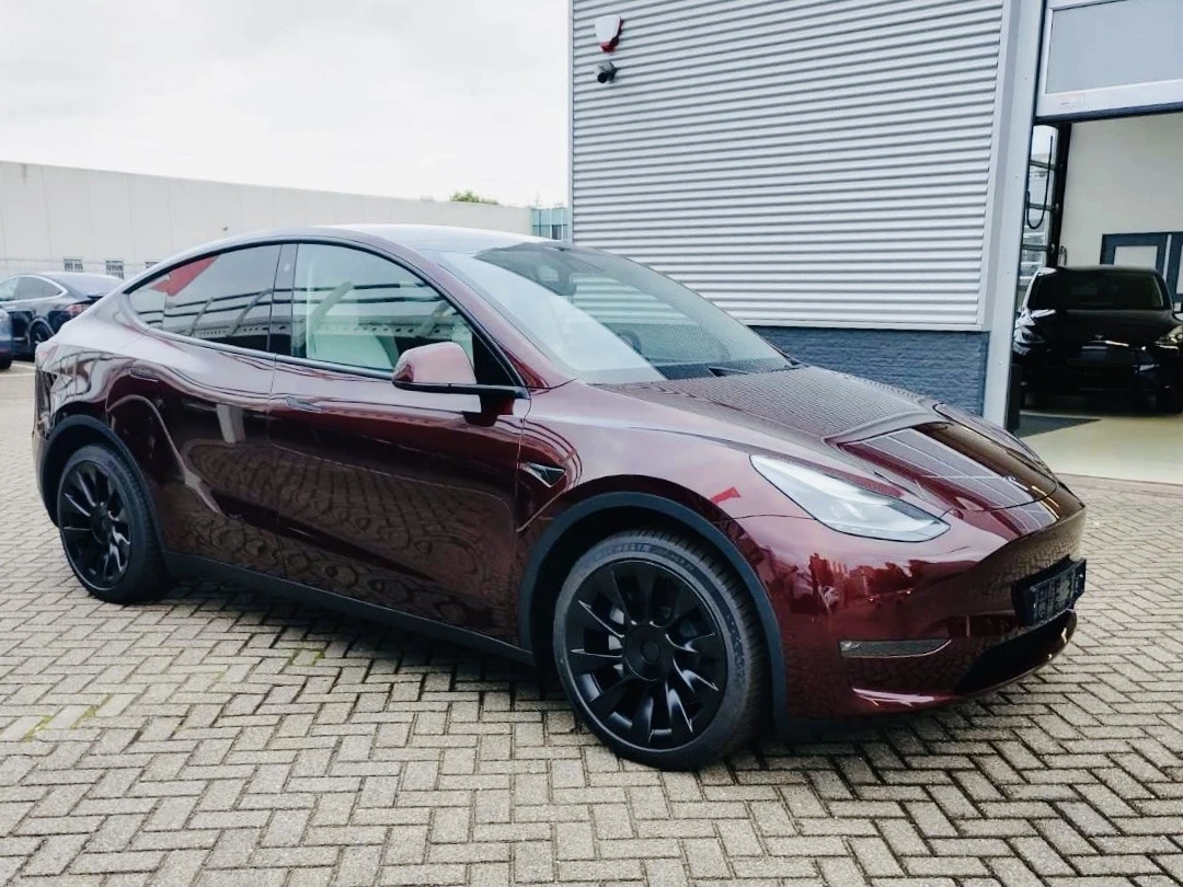 Tesla Model Y Long Range - 22 km - ПРОДАДЕНА - изображение 3