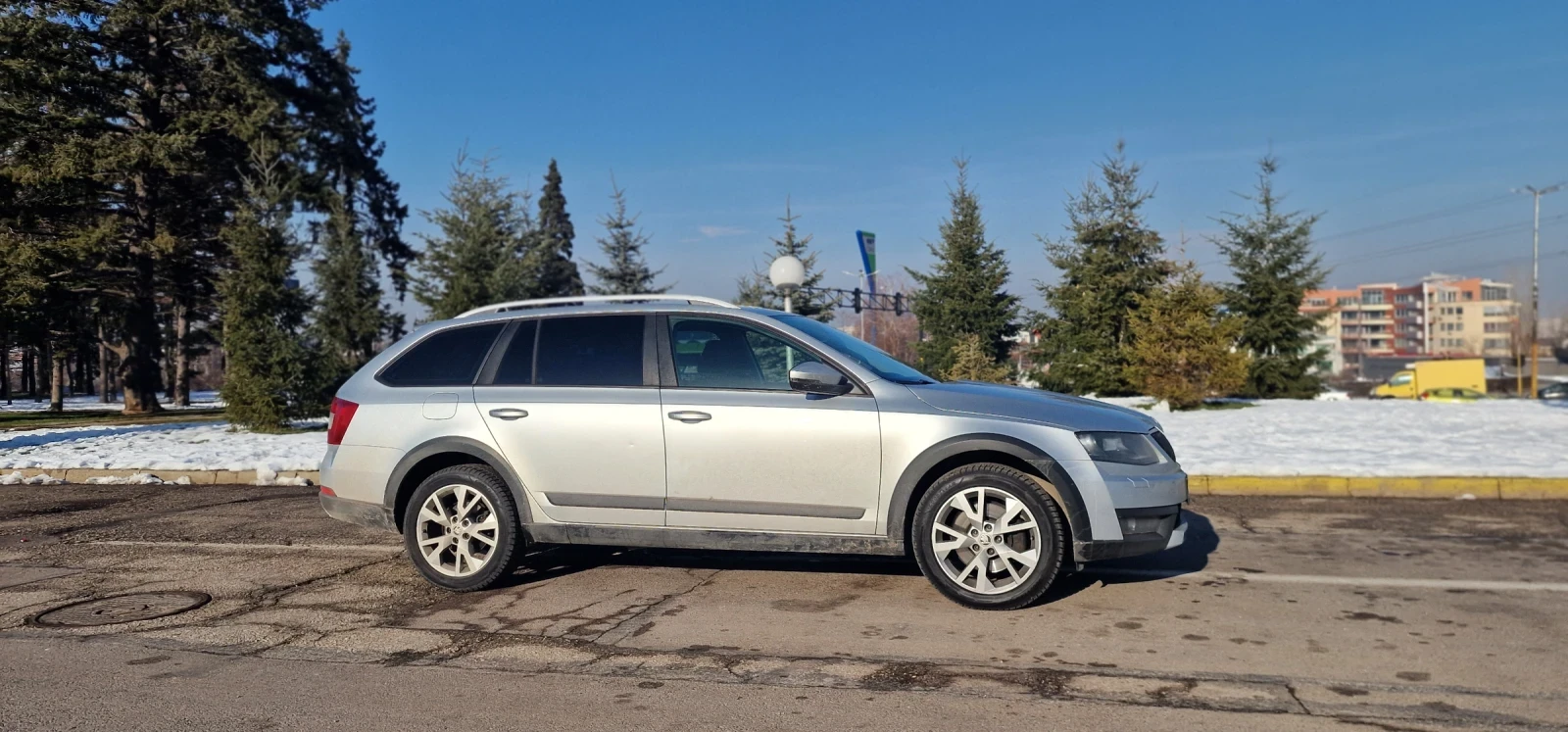 Skoda Octavia Scout - изображение 3