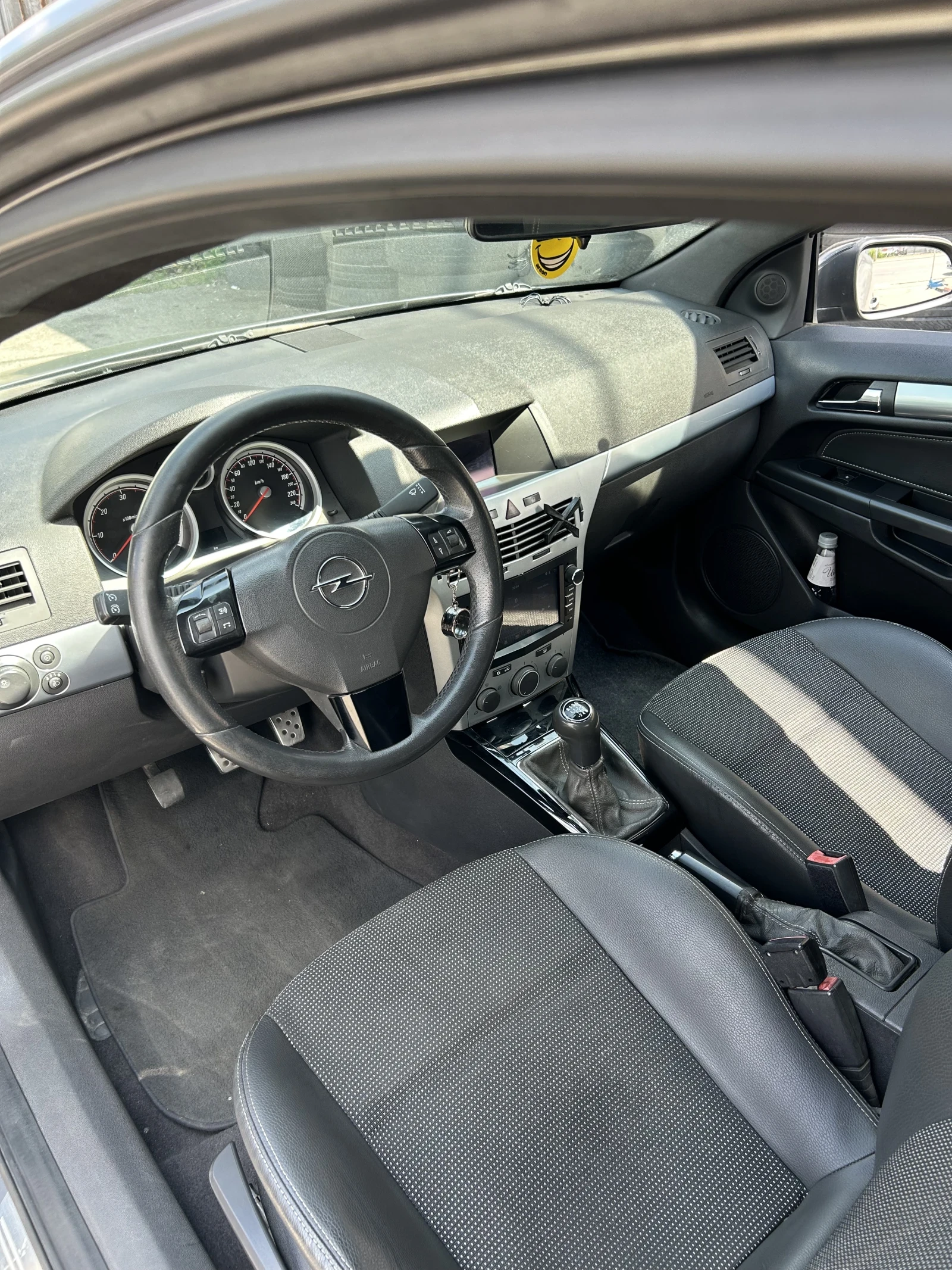 Opel Astra 1.9 GTC - изображение 7