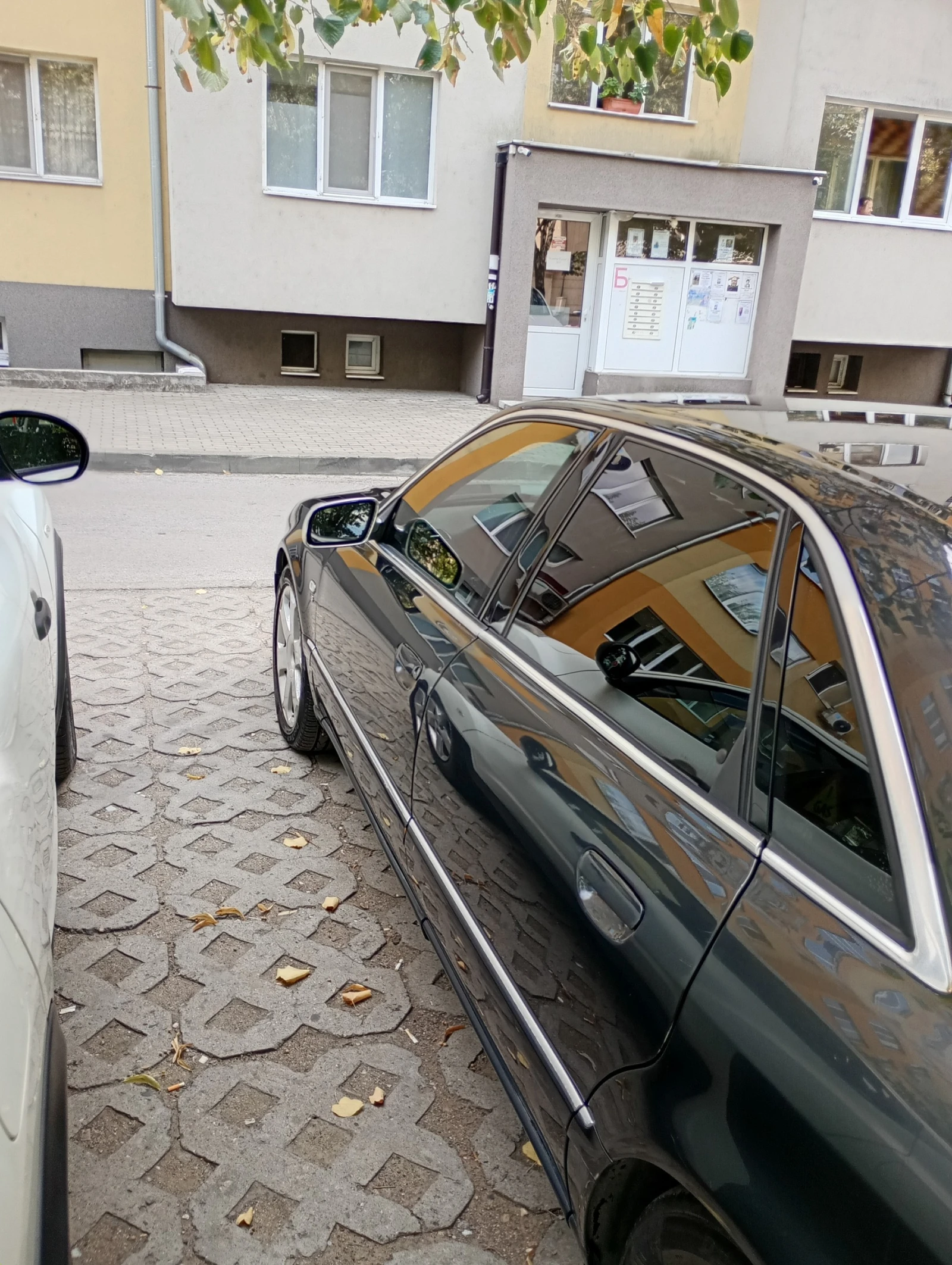 Audi A8  - изображение 4