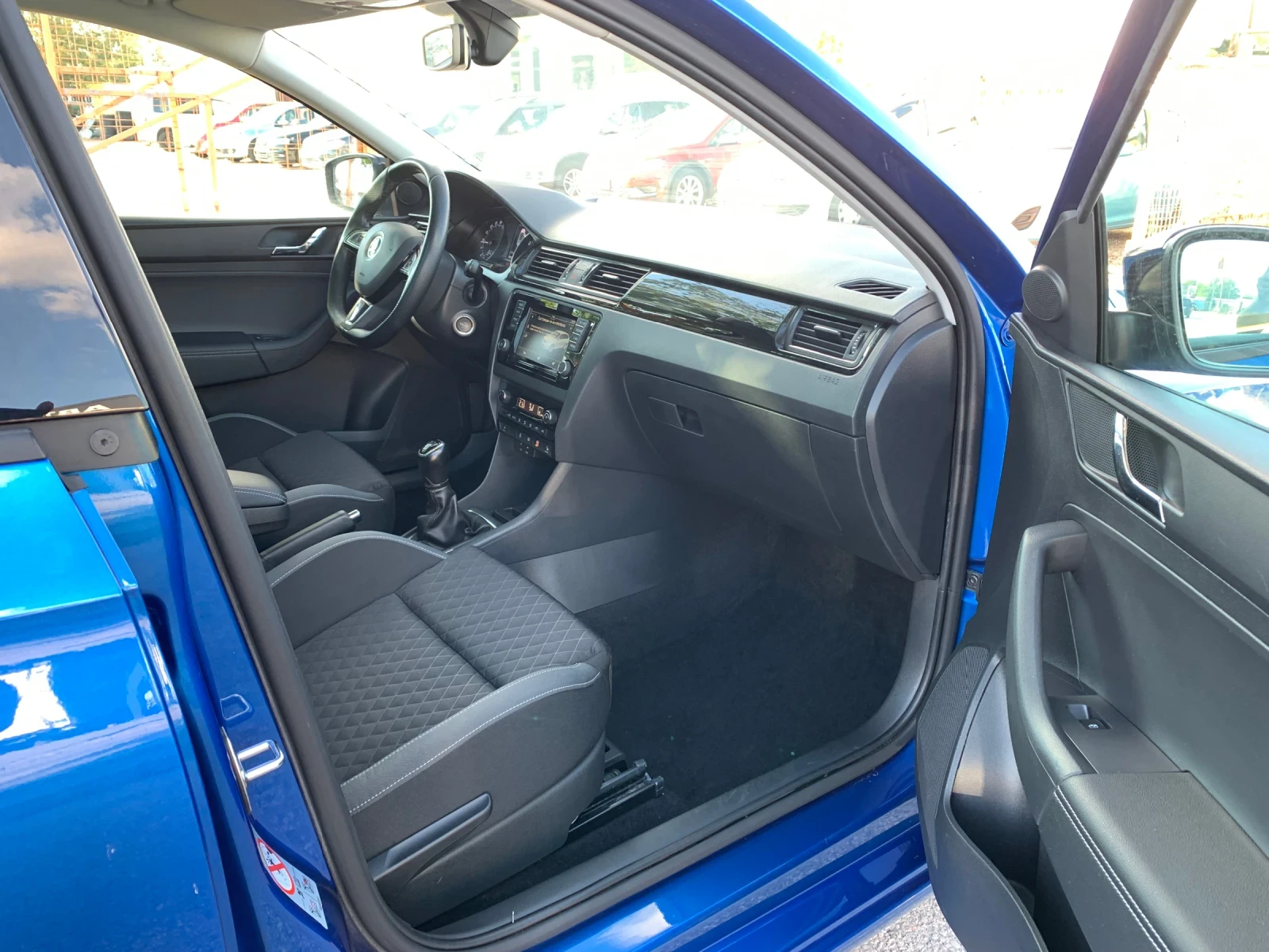 Skoda Rapid 1.6TDI Sport | Mobile.bg   13