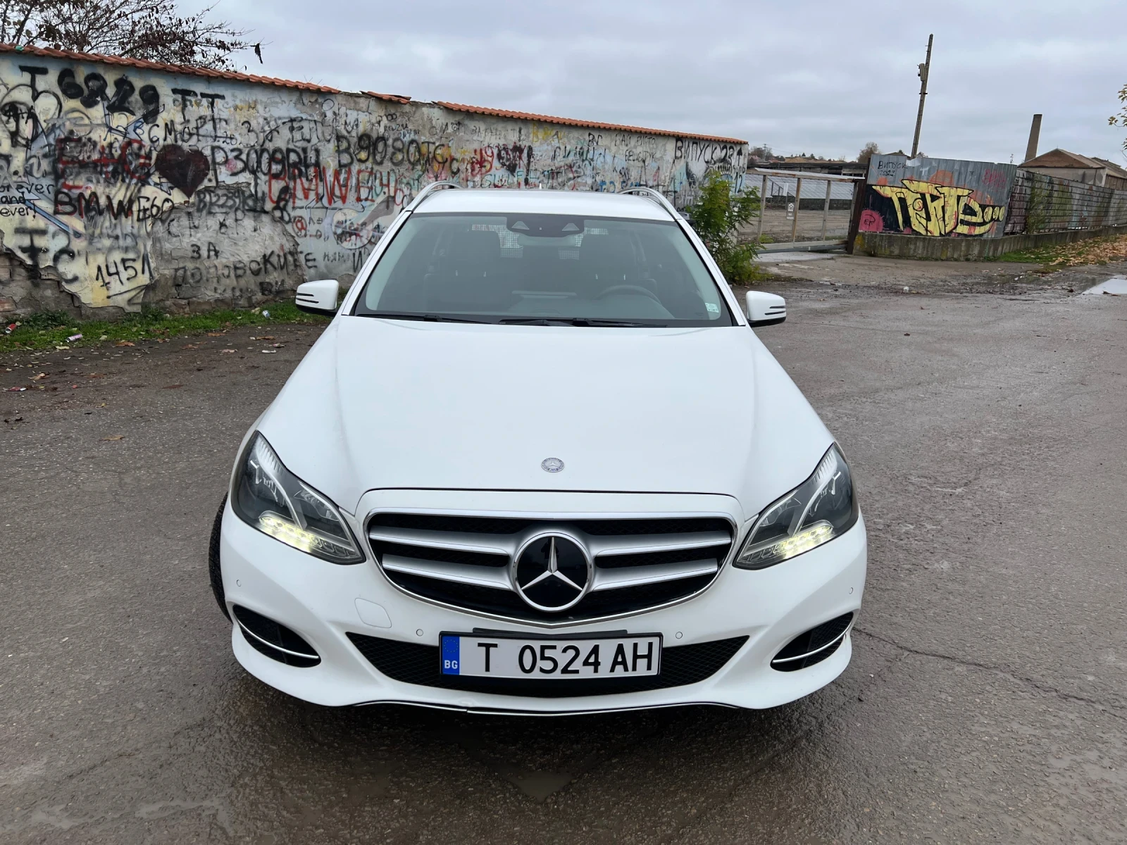 Mercedes-Benz E 250 CDI 4-Matic/ANDROID/LANE ASSIST/HARMAN-KARDON/LED - изображение 2