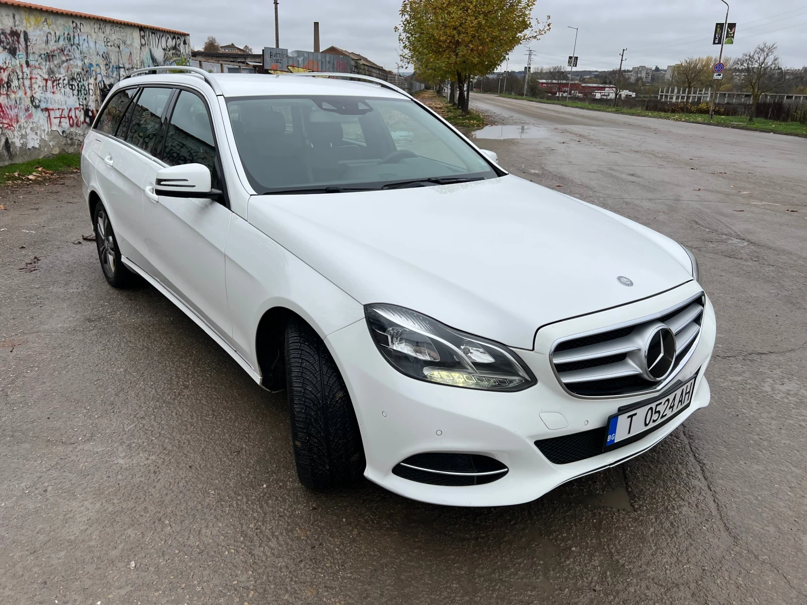 Mercedes-Benz E 250 CDI 4-Matic/ANDROID/LANE ASSIST/HARMAN-KARDON/LED - изображение 3