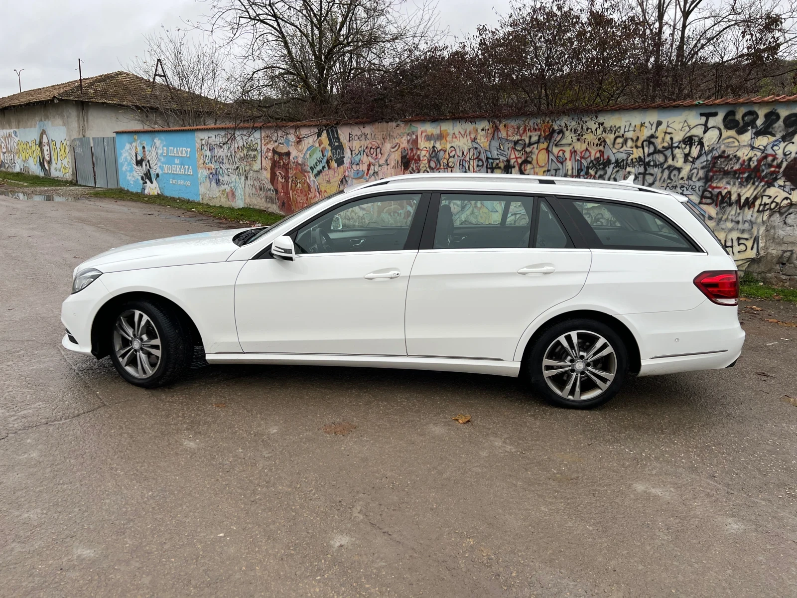 Mercedes-Benz E 250 CDI 4-Matic/ANDROID/LANE ASSIST/HARMAN-KARDON/LED - изображение 9