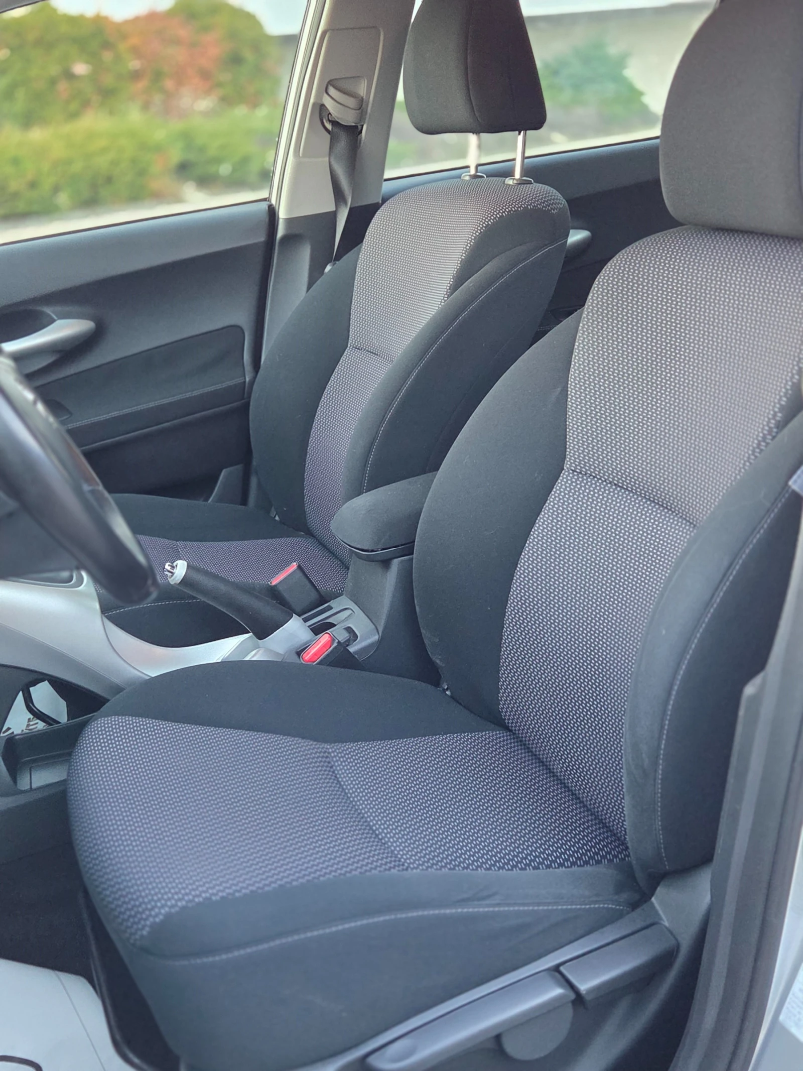 Toyota Auris 1.4D4-D FACELIFT ������� | Mobile.bg � ����������� 9