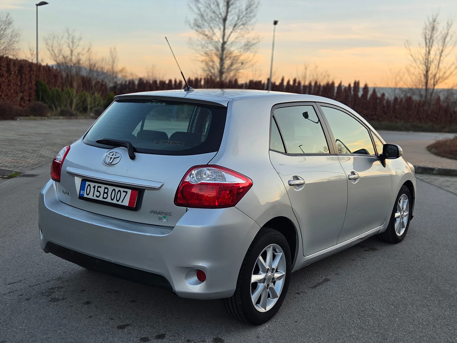 Toyota Auris 1.4D4-D FACELIFT ������� | Mobile.bg � ����������� 4