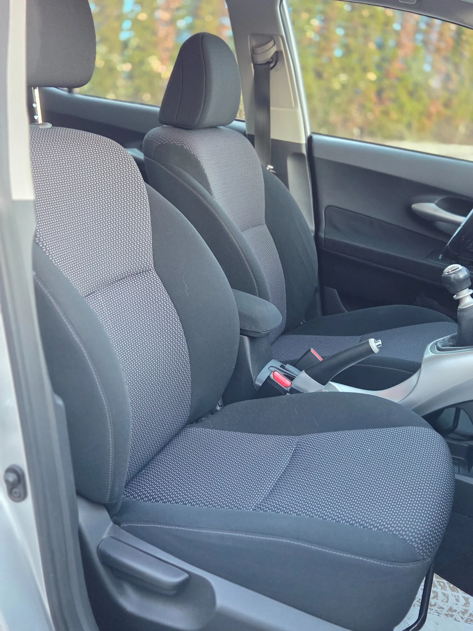 Toyota Auris 1.4D4-D FACELIFT ������� | Mobile.bg � ����������� 8