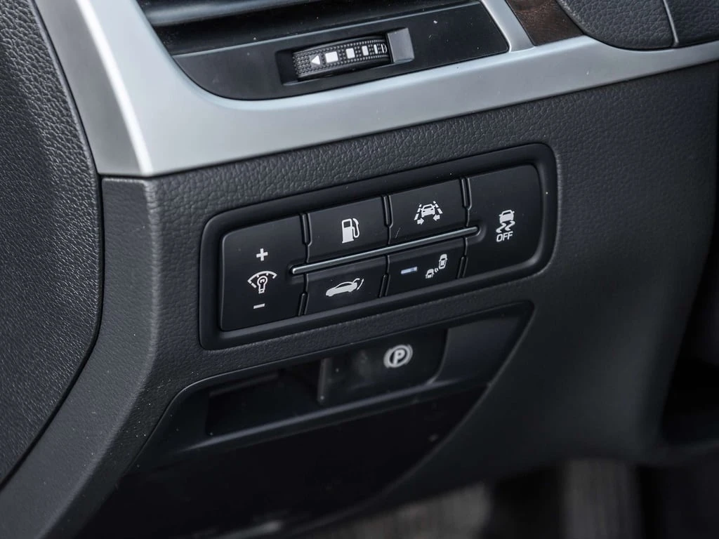 Hyundai Genesis * 3.8L * CARFAX * ���� �� �� | Mobile.bg � ����������� 14