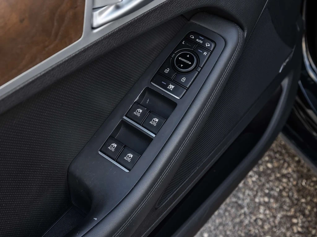 Hyundai Genesis * 3.8L * CARFAX * ���� �� �� | Mobile.bg � ����������� 13