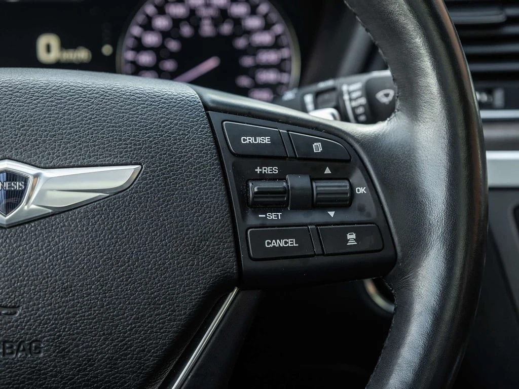 Hyundai Genesis * 3.8L * CARFAX * ���� �� �� | Mobile.bg � ����������� 10