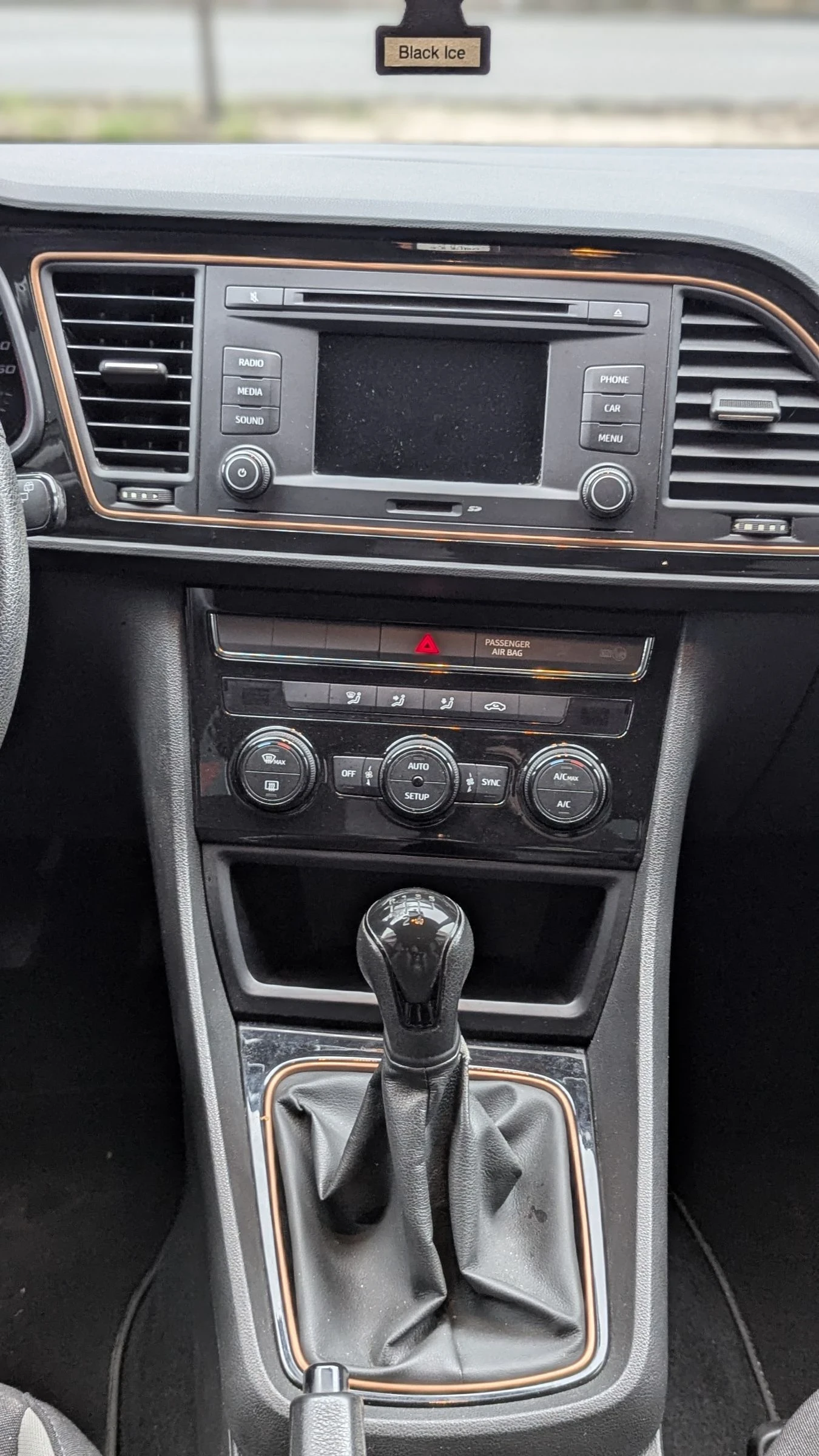 Seat Leon FR 1.6 TDI - изображение 10