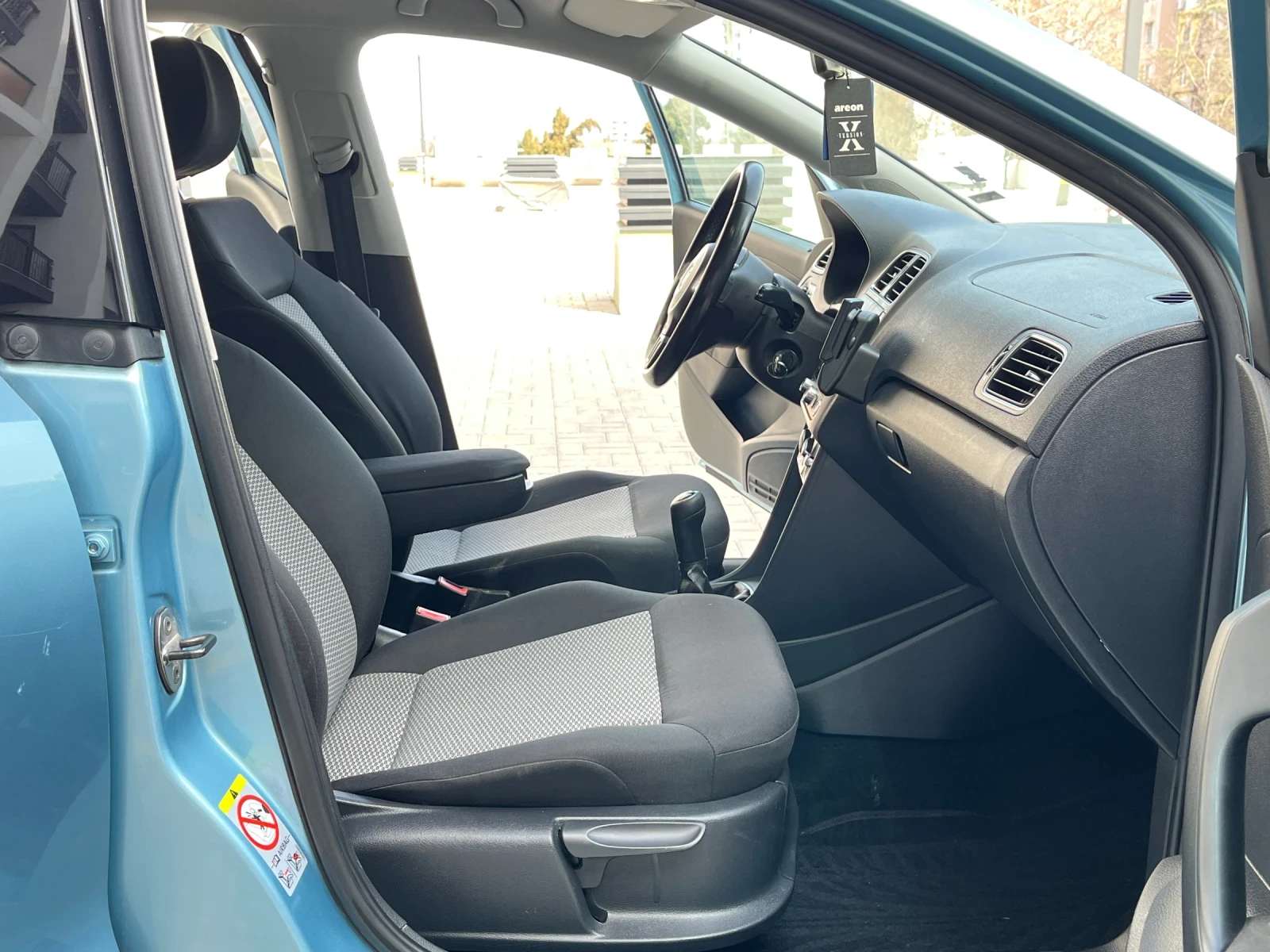 VW Polo 1.2TDI/RLLINE, снимка 15 - Автомобили и джипове - 54181029