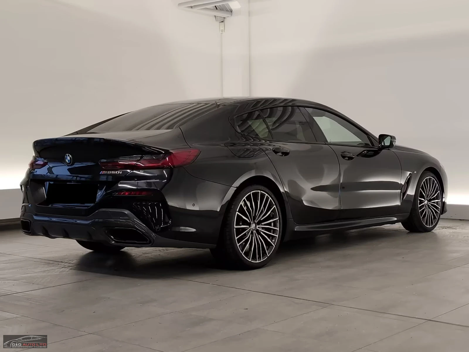 BMW 850 GRANCOUPE/530HP/360/PANO/SHADOW/H&K/392z, снимка 3 - Автомобили и джипове - 54414110