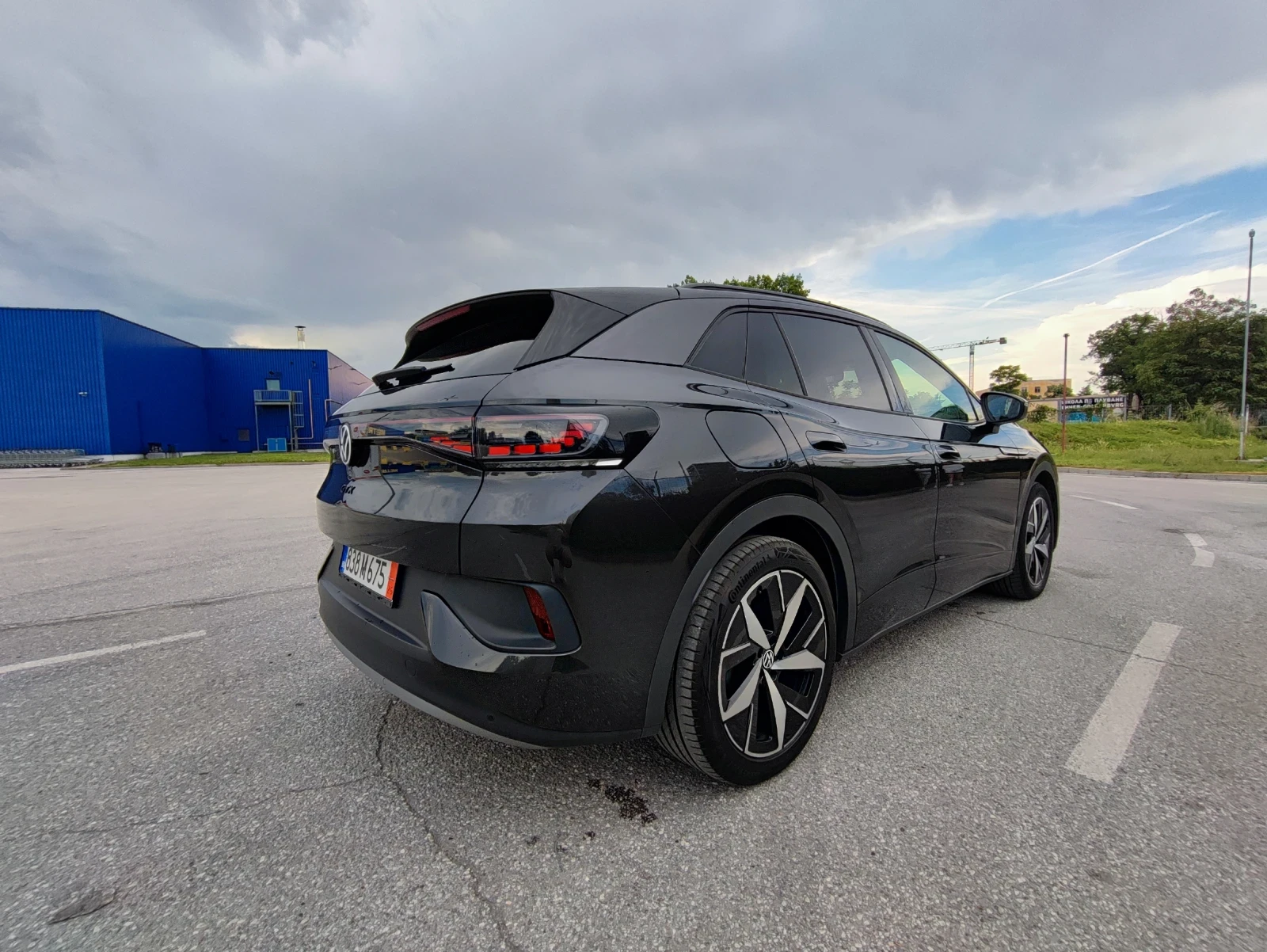 VW ID.4 GTX/220KW/4 MOTION/IQ/MASSAGE/HUD/PANO/НАЛИЧНА, снимка 4 - Автомобили и джипове - 54475419