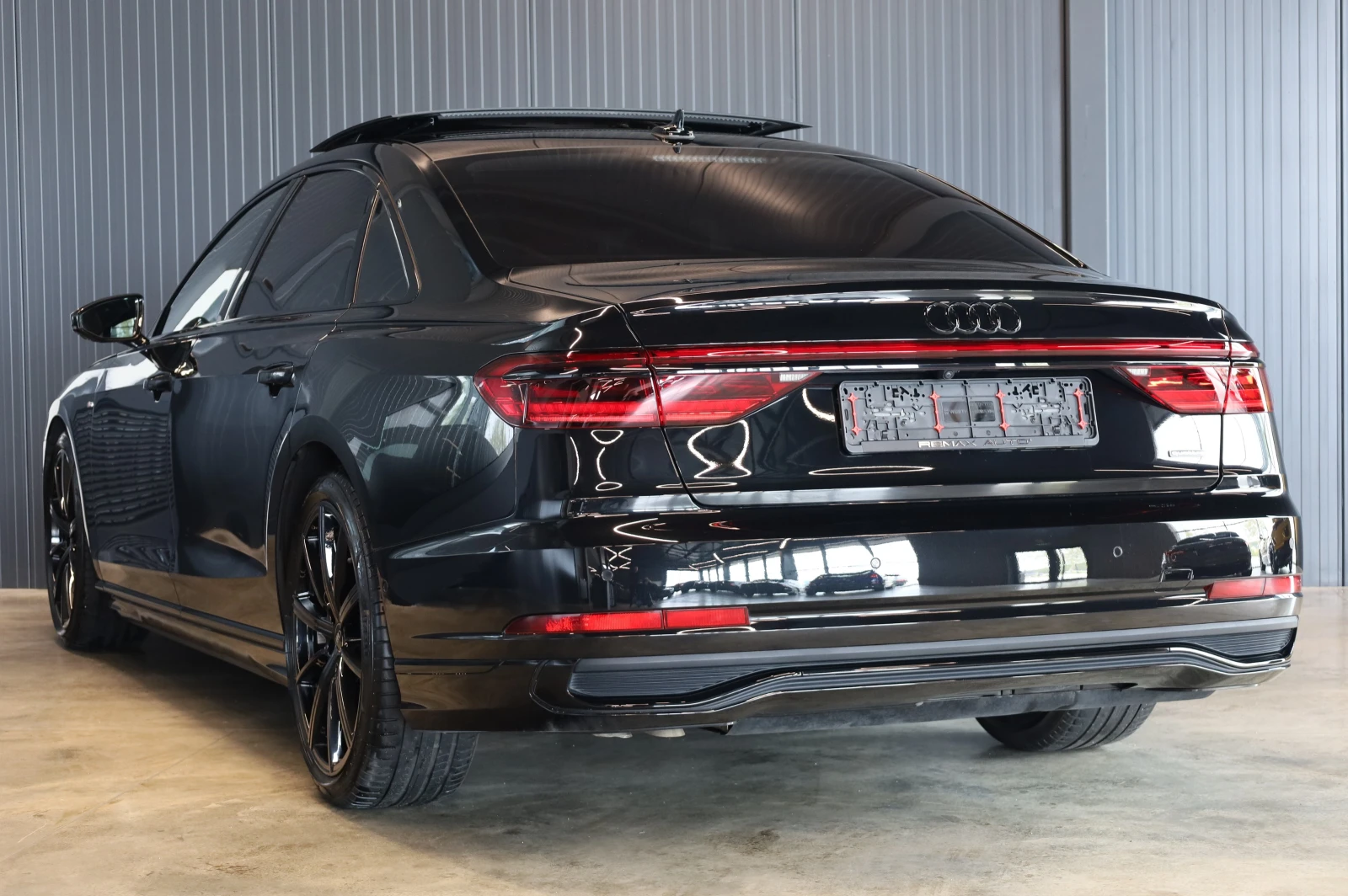 Audi A8 LONG* FACELIFT* S-LINE* RS* DIGITAL OLED LIGHT* B&, снимка 6 - Автомобили и джипове - 54477804