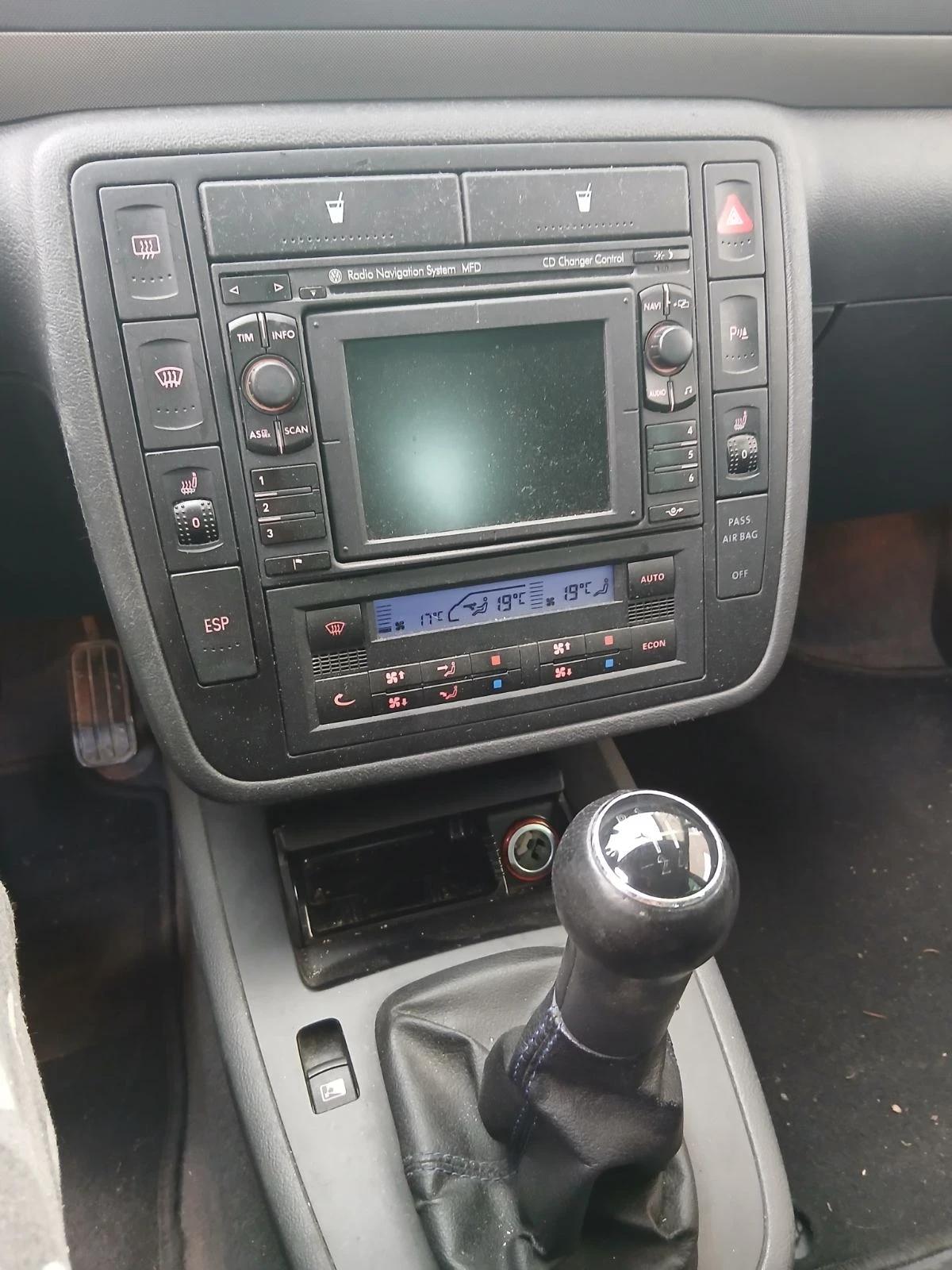 VW Sharan, снимка 10 - Автомобили и джипове - 54670915