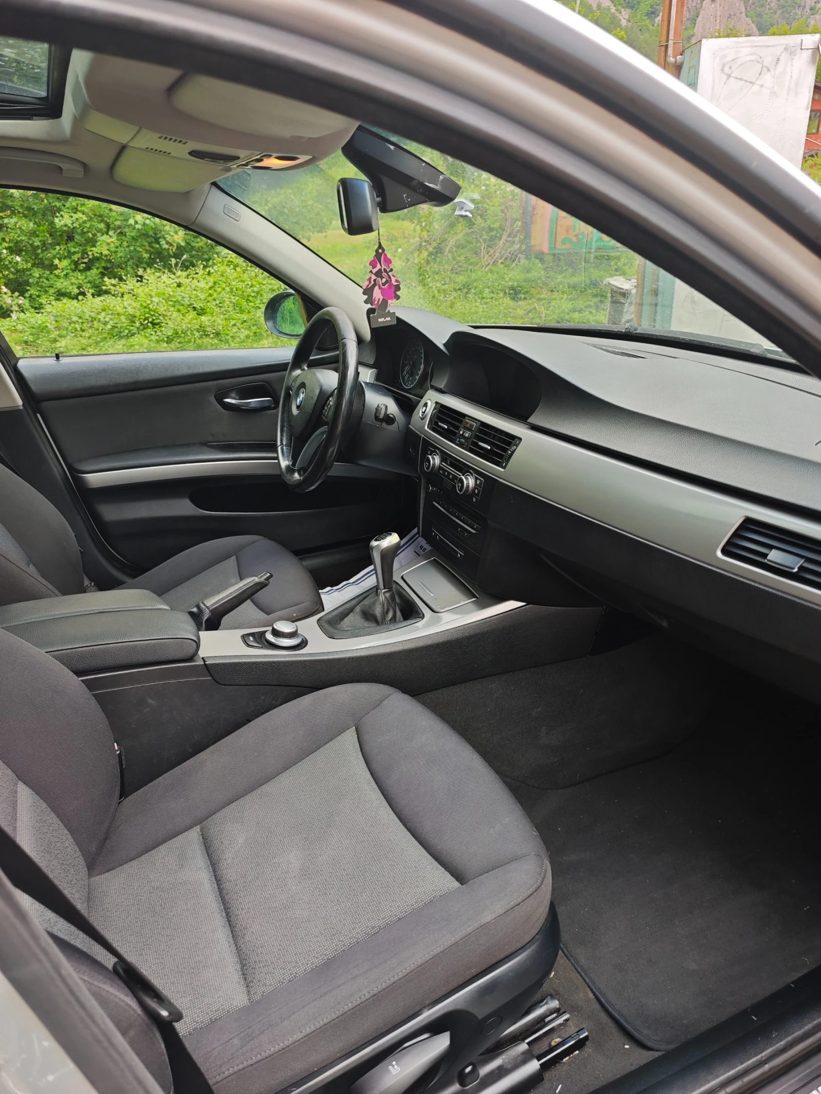 BMW 320 2.0I НОВ ВНОС, снимка 3 - Автомобили и джипове - 54778501