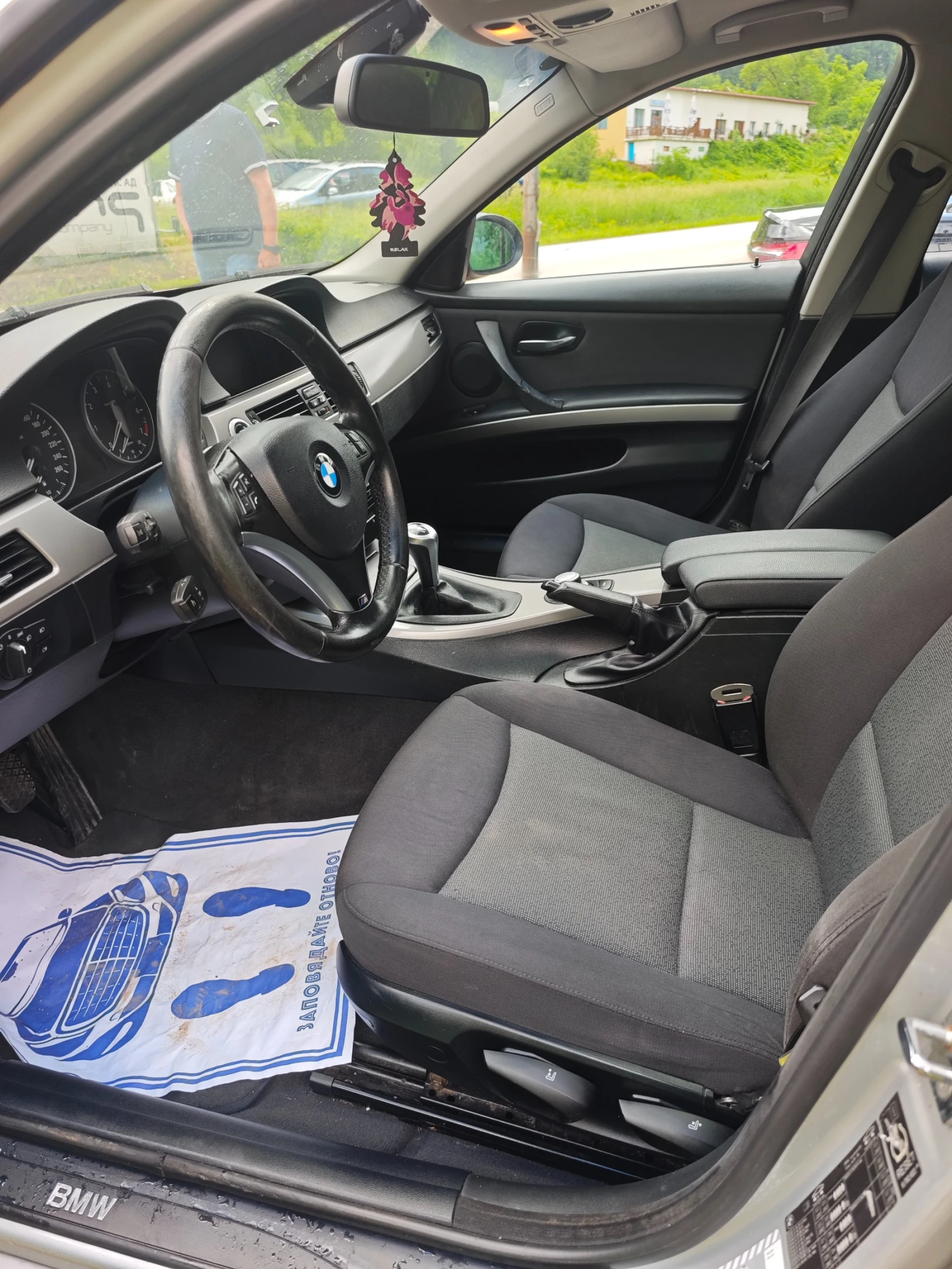 BMW 320 2.0I НОВ ВНОС, снимка 11 - Автомобили и джипове - 54778501