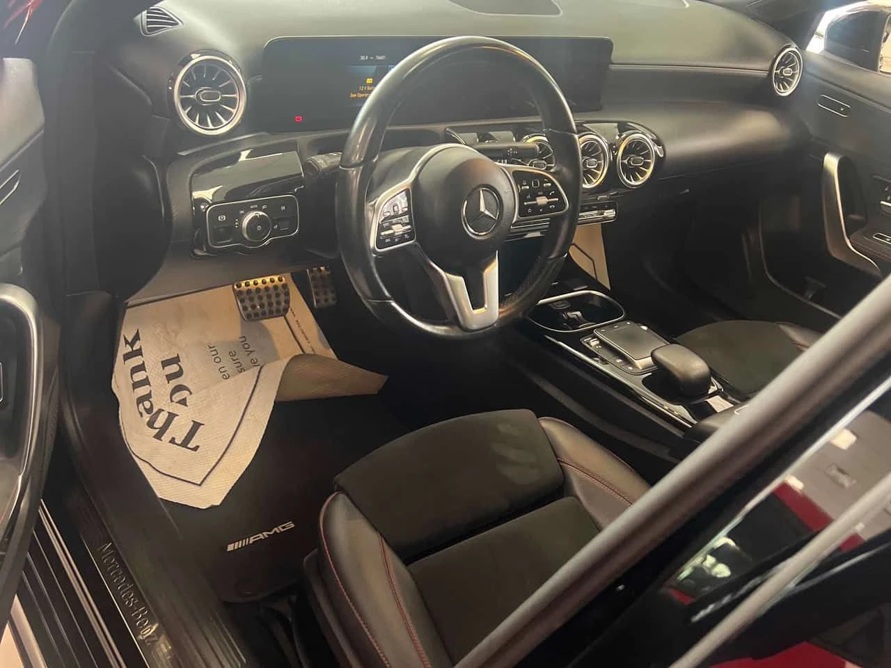 Mercedes-Benz A 220 * 4MATIC Sedan* АВТОКРЕДИТ БЕЗ ПЪРВОНАЧАЛНА ВНОСКА, снимка 5 - Автомобили и джипове - 54921885