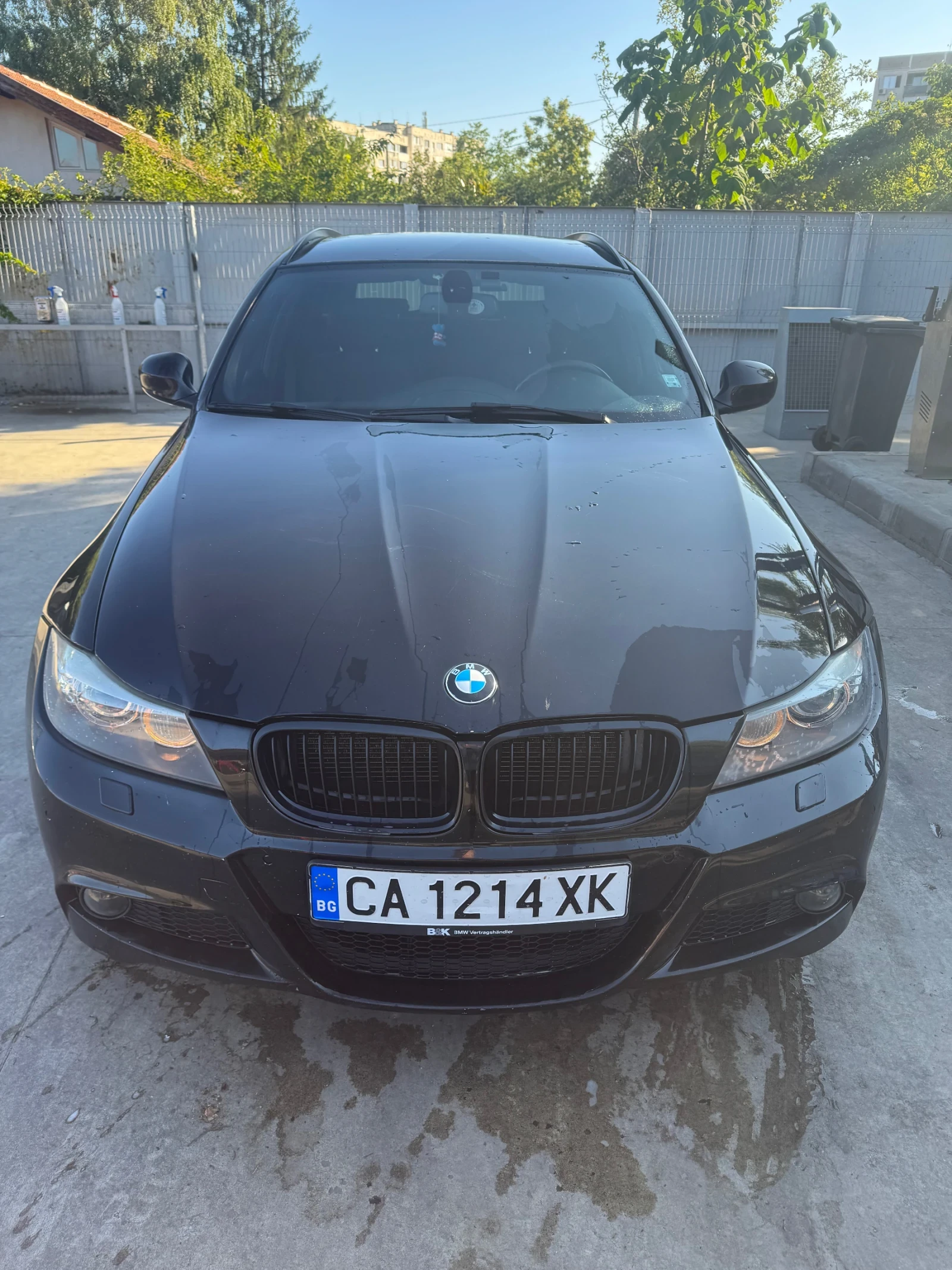 BMW 320 М пакет само на задно!