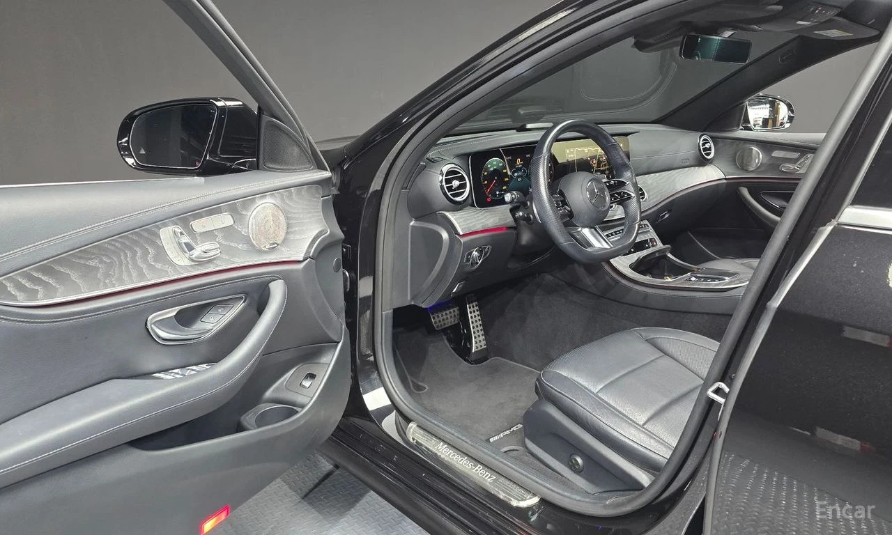 Mercedes-Benz E 350 * КРАЙНА ЦЕНА ДО БЪЛГАРИЯ * АВТОКРЕДИТ, снимка 13 - Автомобили и джипове - 55540645