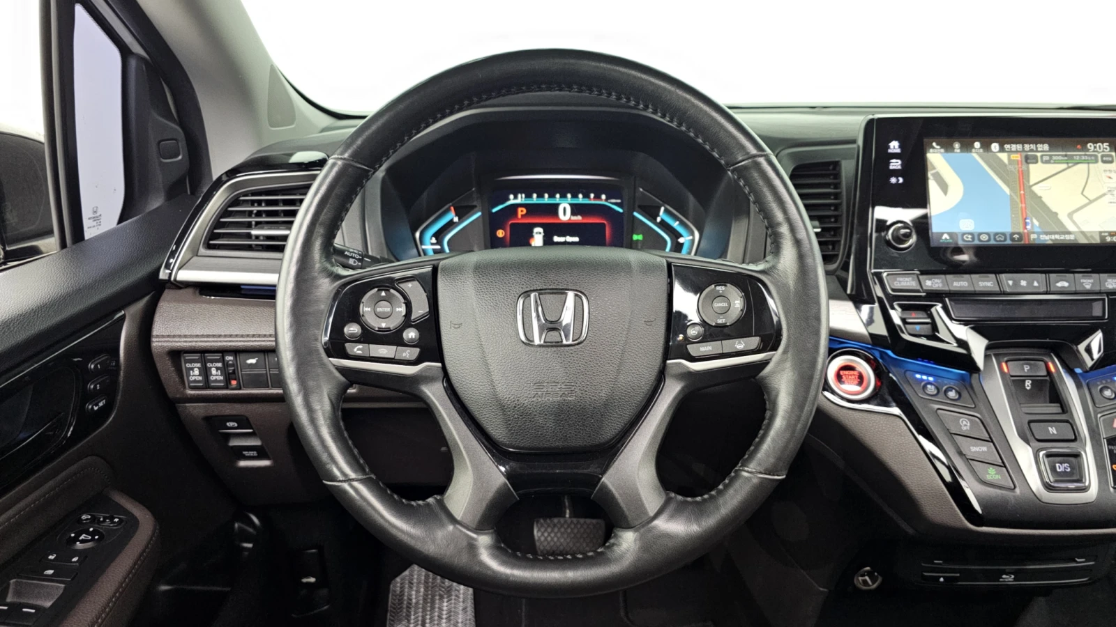 Honda Odyssey 3.5* ЕЛ. БАГАЖНИК* BLIND SPOT* ЛЮК* КРАЙНА ЦЕНА, снимка 13 - Автомобили и джипове - 55594275