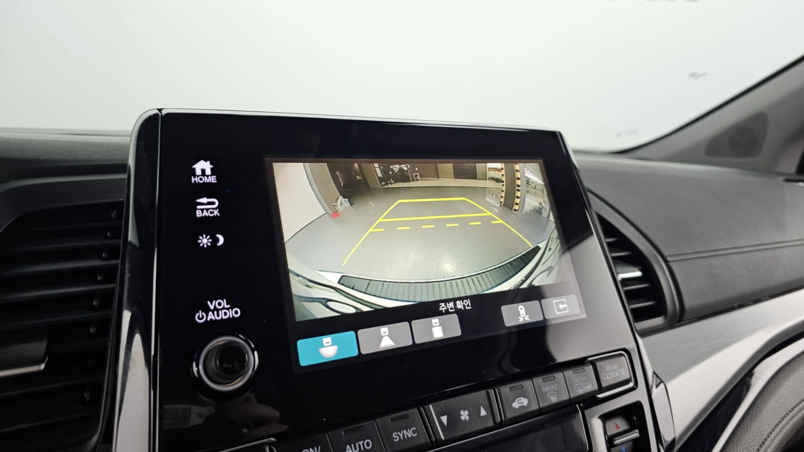 Honda Odyssey 3.5* ЕЛ. БАГАЖНИК* BLIND SPOT* ЛЮК* КРАЙНА ЦЕНА, снимка 15 - Автомобили и джипове - 55594275