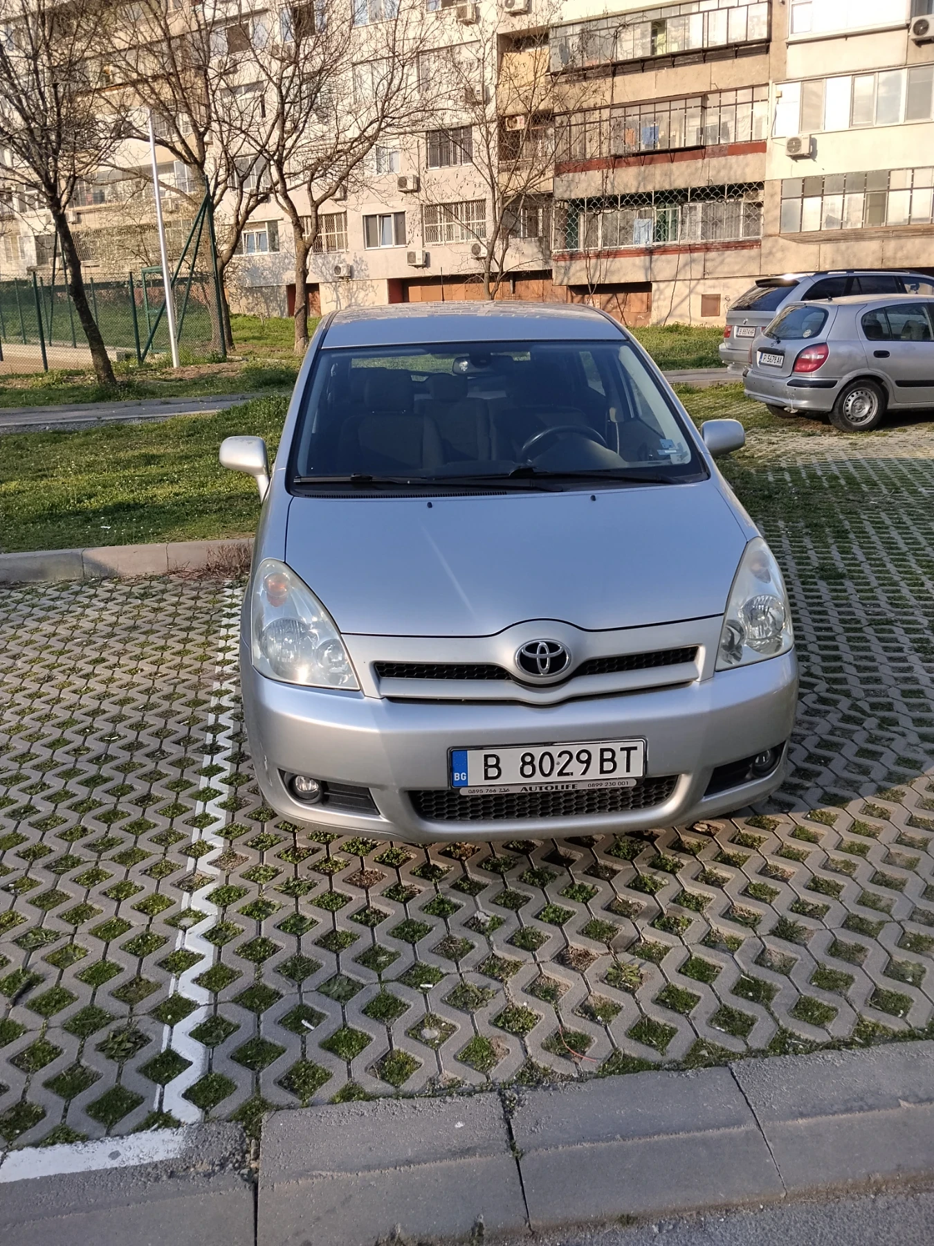 Toyota Corolla verso, снимка 2 - Автомобили и джипове - 55768596
