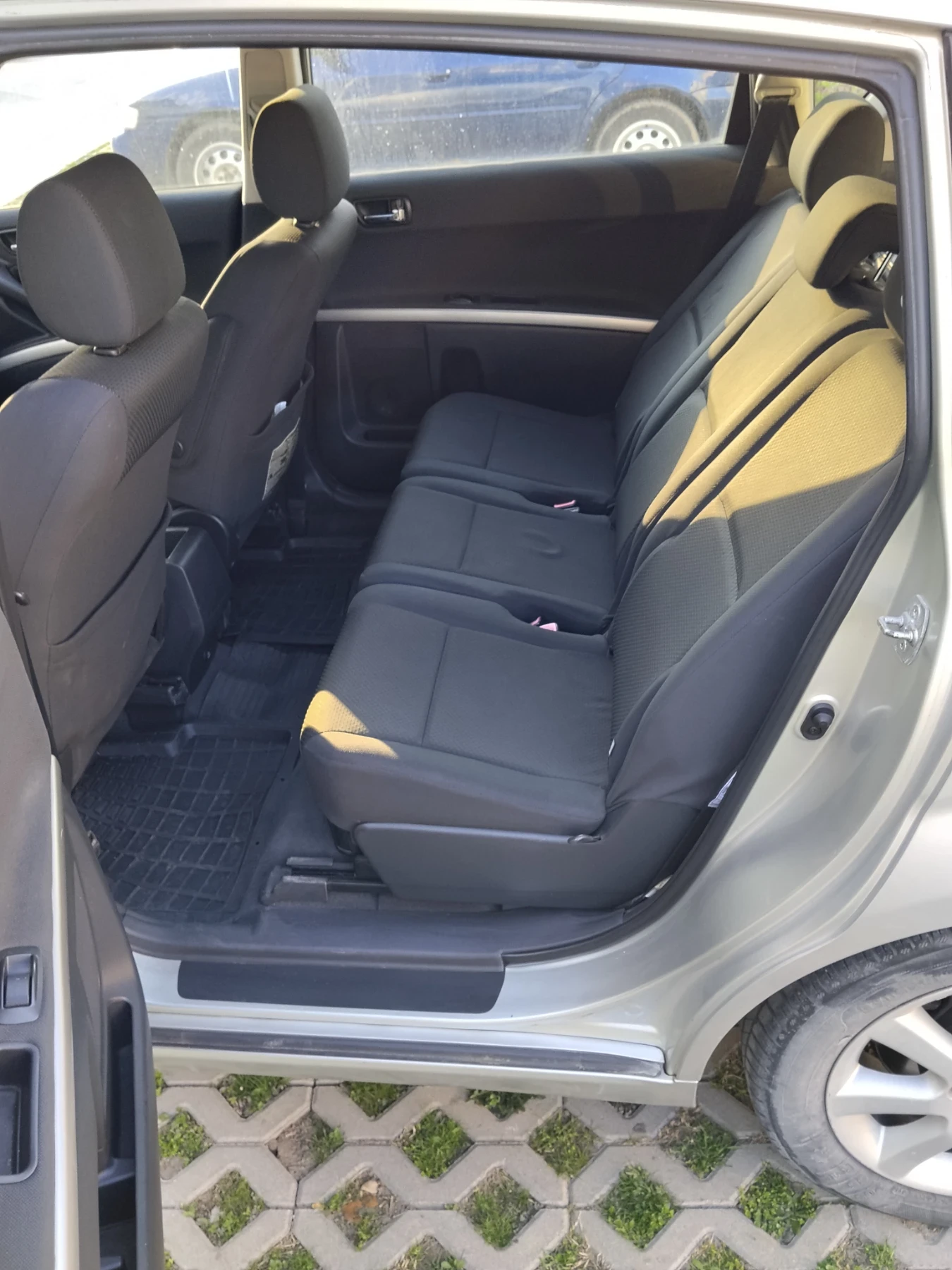 Toyota Corolla verso, снимка 9 - Автомобили и джипове - 55768596