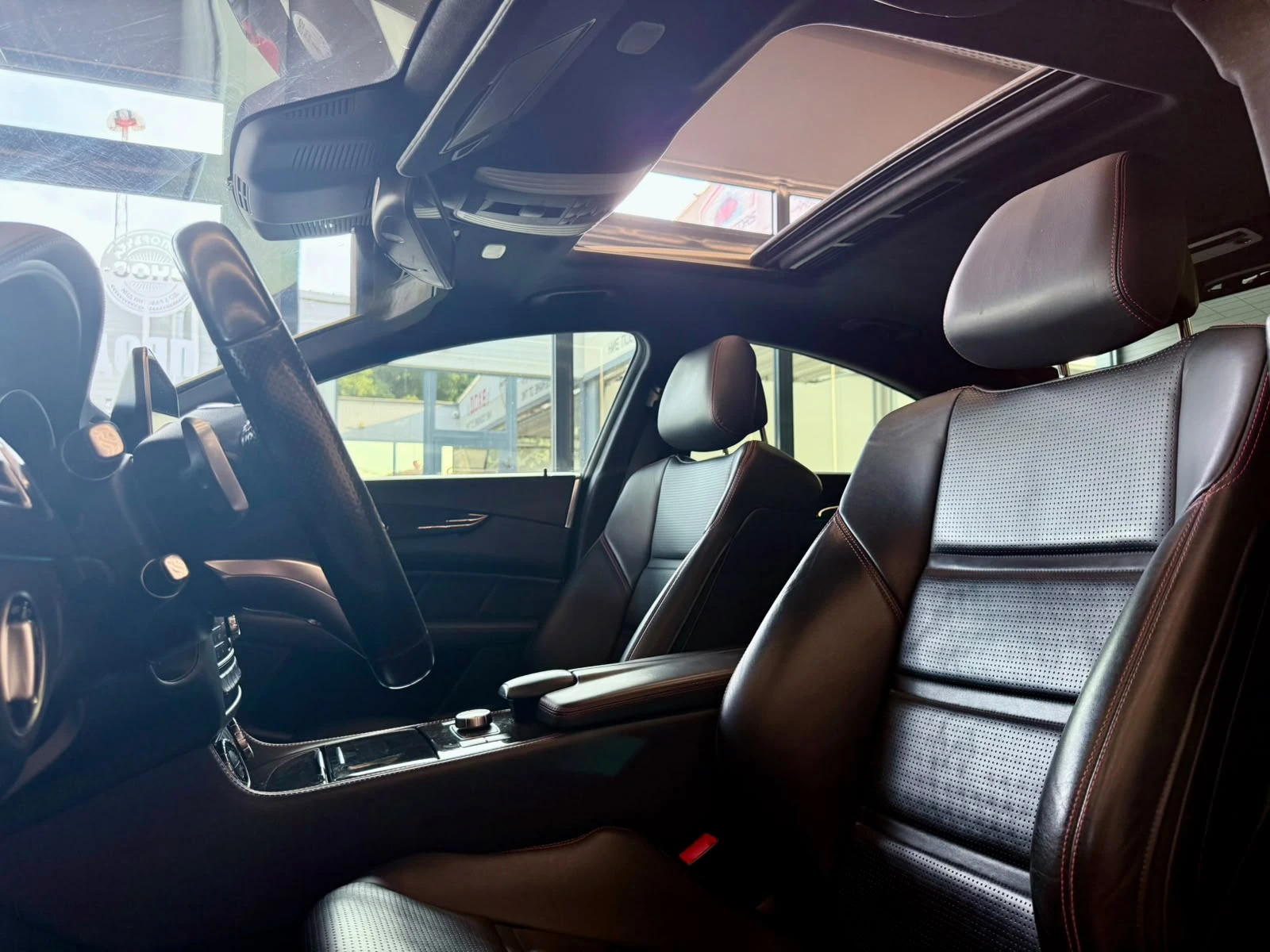 Mercedes-Benz CLS 350 4M* AMG* Full* H&K* Обдух* ЛИЗИНГ , снимка 8 - Автомобили и джипове - 56172016