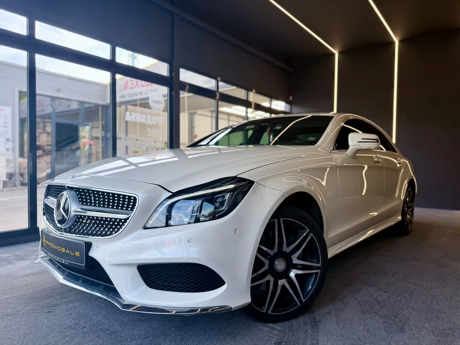 Mercedes-Benz CLS 350 4M* AMG* Full* H&K* Обдух* ЛИЗИНГ , снимка 3 - Автомобили и джипове - 56172016
