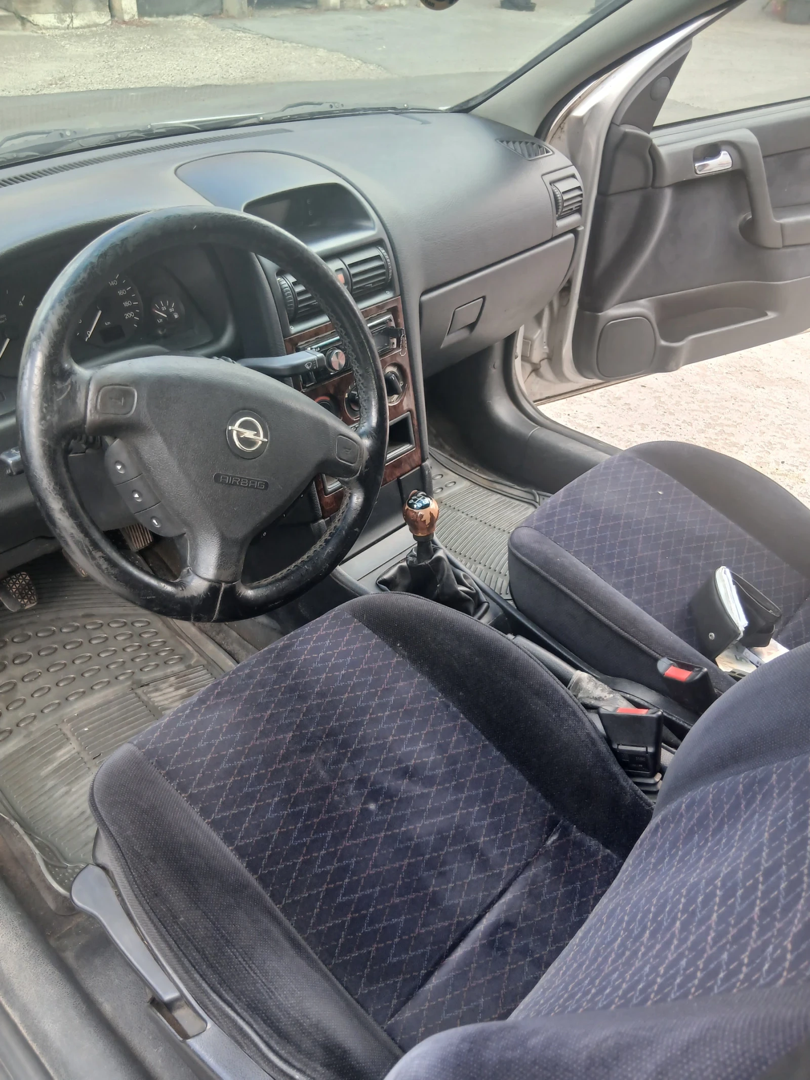 Opel Astra, снимка 6 - Автомобили и джипове - 56183483